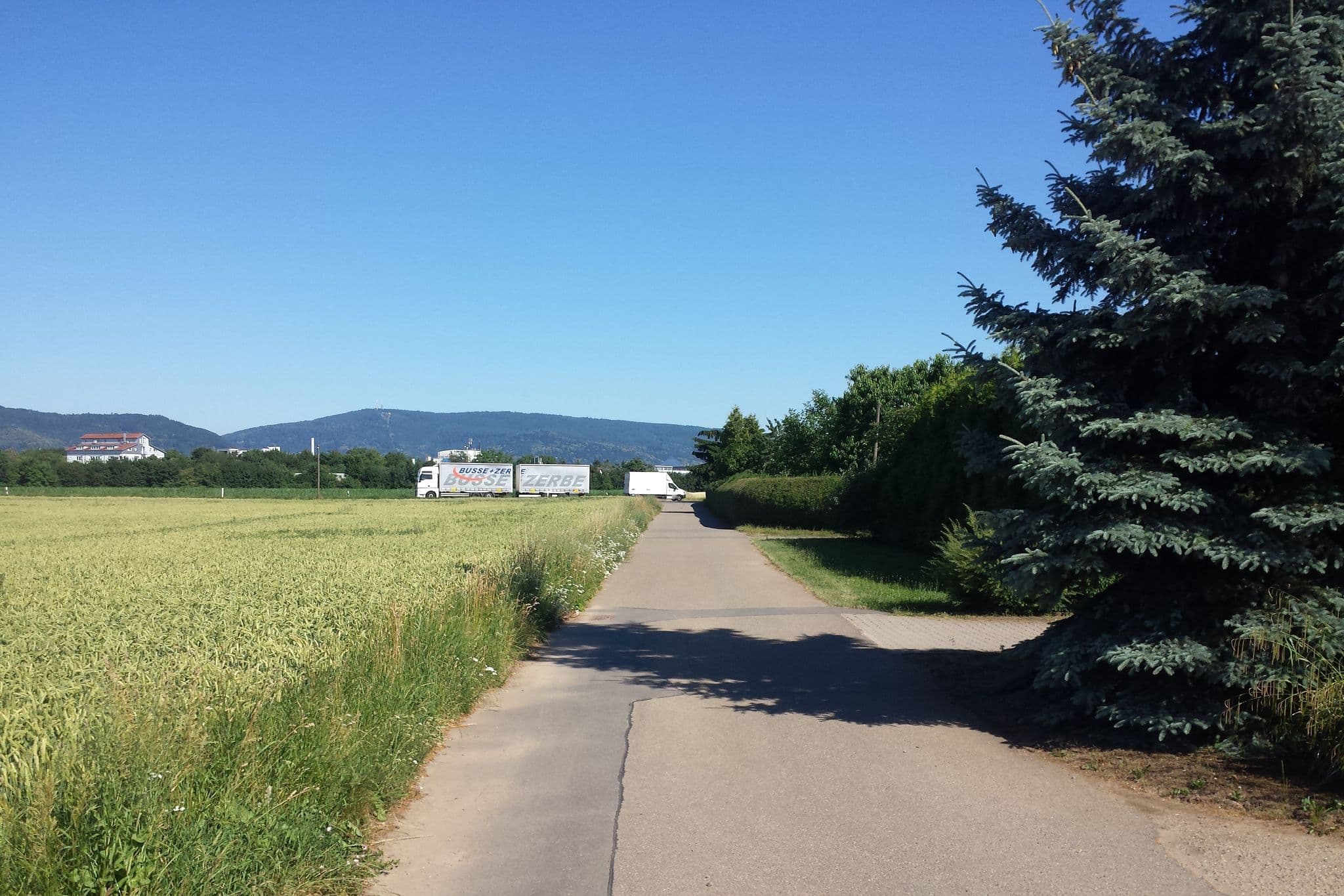 Street view near Heidelberger Land, Eppelheim — © wegavision (CC BY-SA · Mapillary)