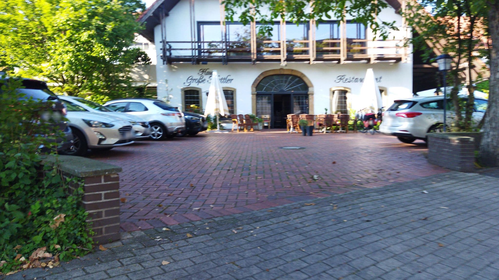 Street view near Hotel Restaurant "Haus Große Kettler", Bad Laer — © changchun1 (CC BY-SA · Mapillary)