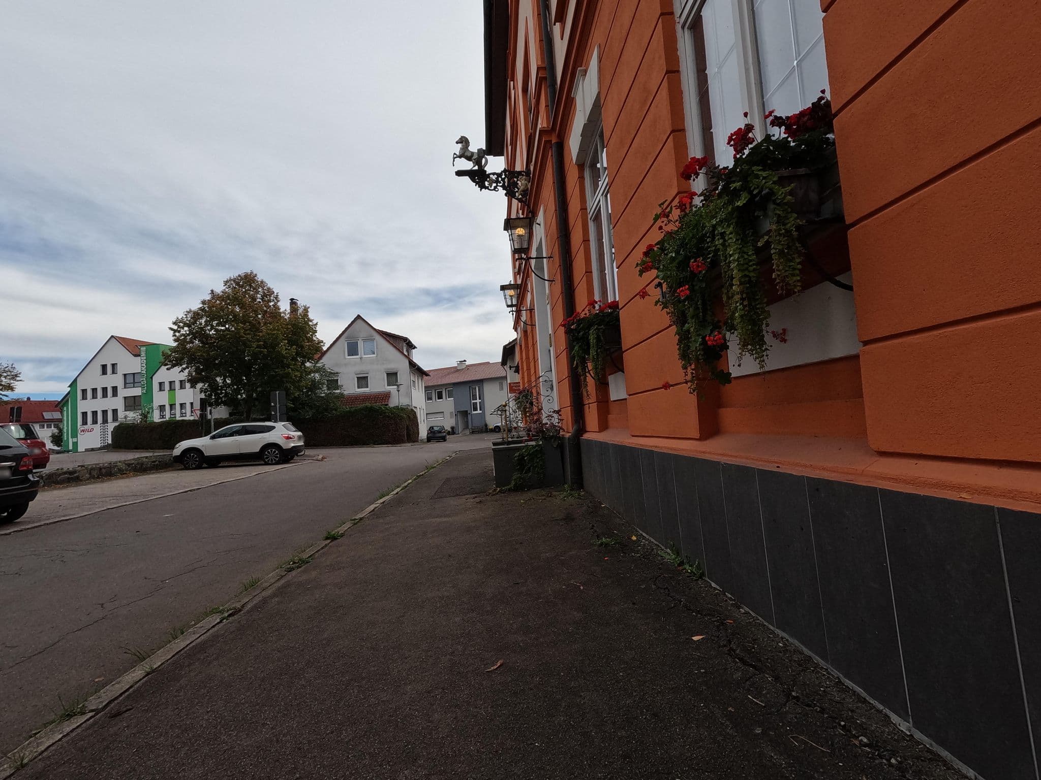 Street view near Gesundheitshotel Rössle, Bad Wurzach — © msdess (CC BY-SA · Mapillary)