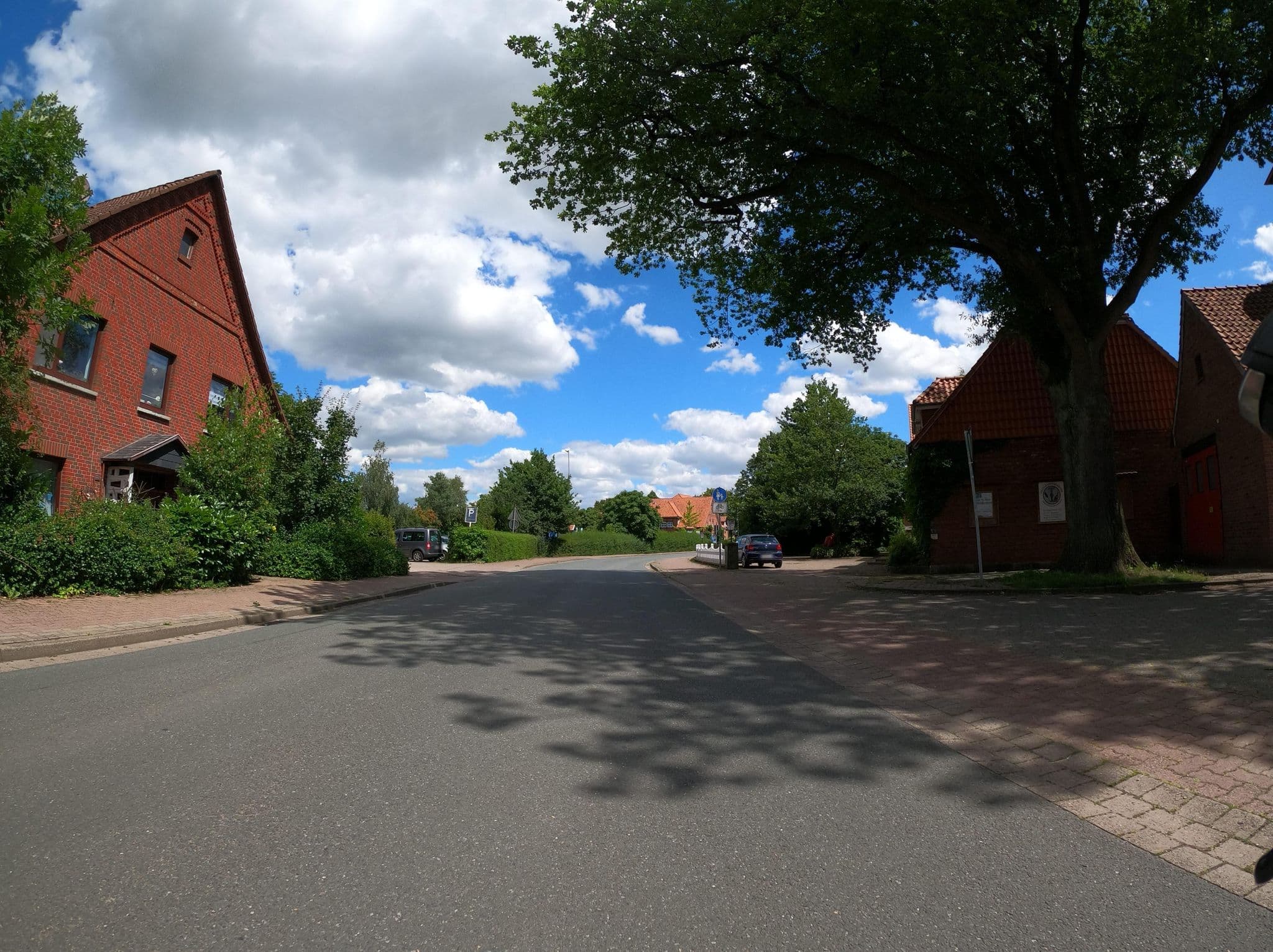 Street view near Heinrich's Gästehof, Lüdersfeld — © Langfahrer (CC BY-SA · Mapillary)