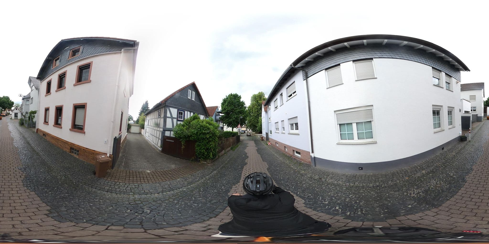 Street view near Gästehaus Anton, Steinbach am Taunus — © Planungsgesellschaft_RV-K_MB (CC BY-SA · Mapillary)
