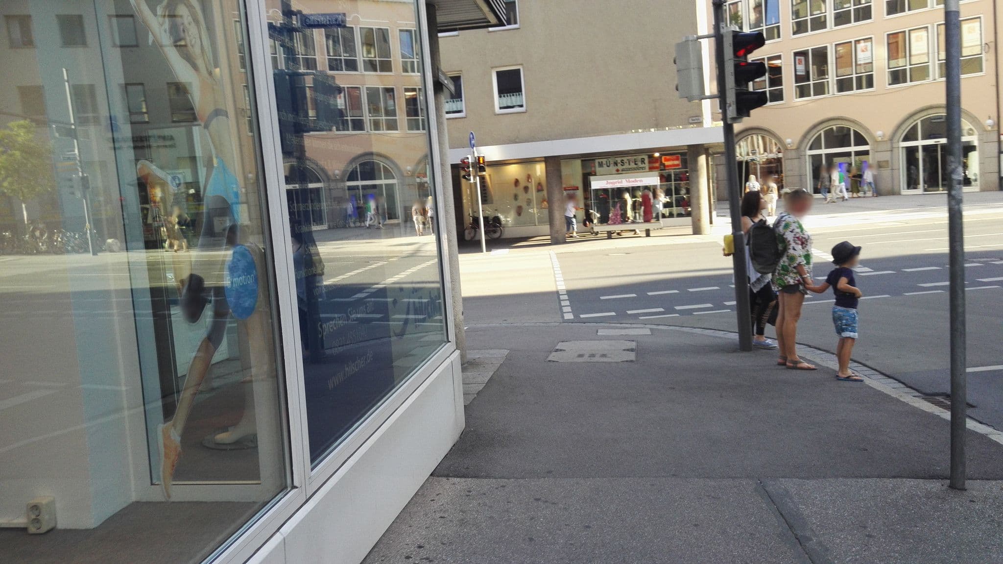 Street view near Hotel Augusta, Augsburg — © aceini (CC BY-SA · Mapillary)