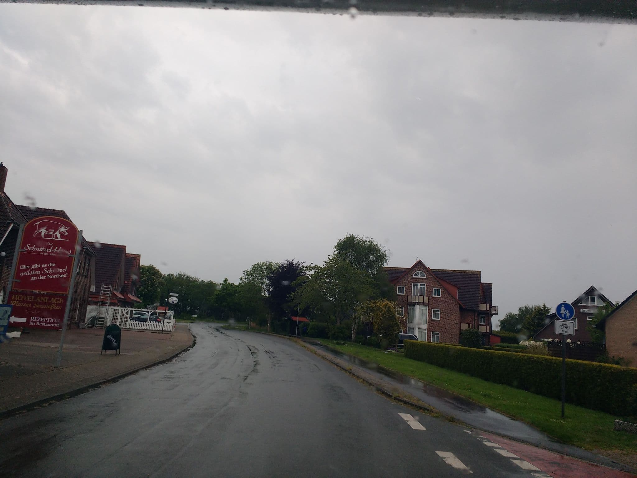 Street view near Hotelanlage Minser Seewiefken, Schillig — © thetornado76 (CC BY-SA · Mapillary)
