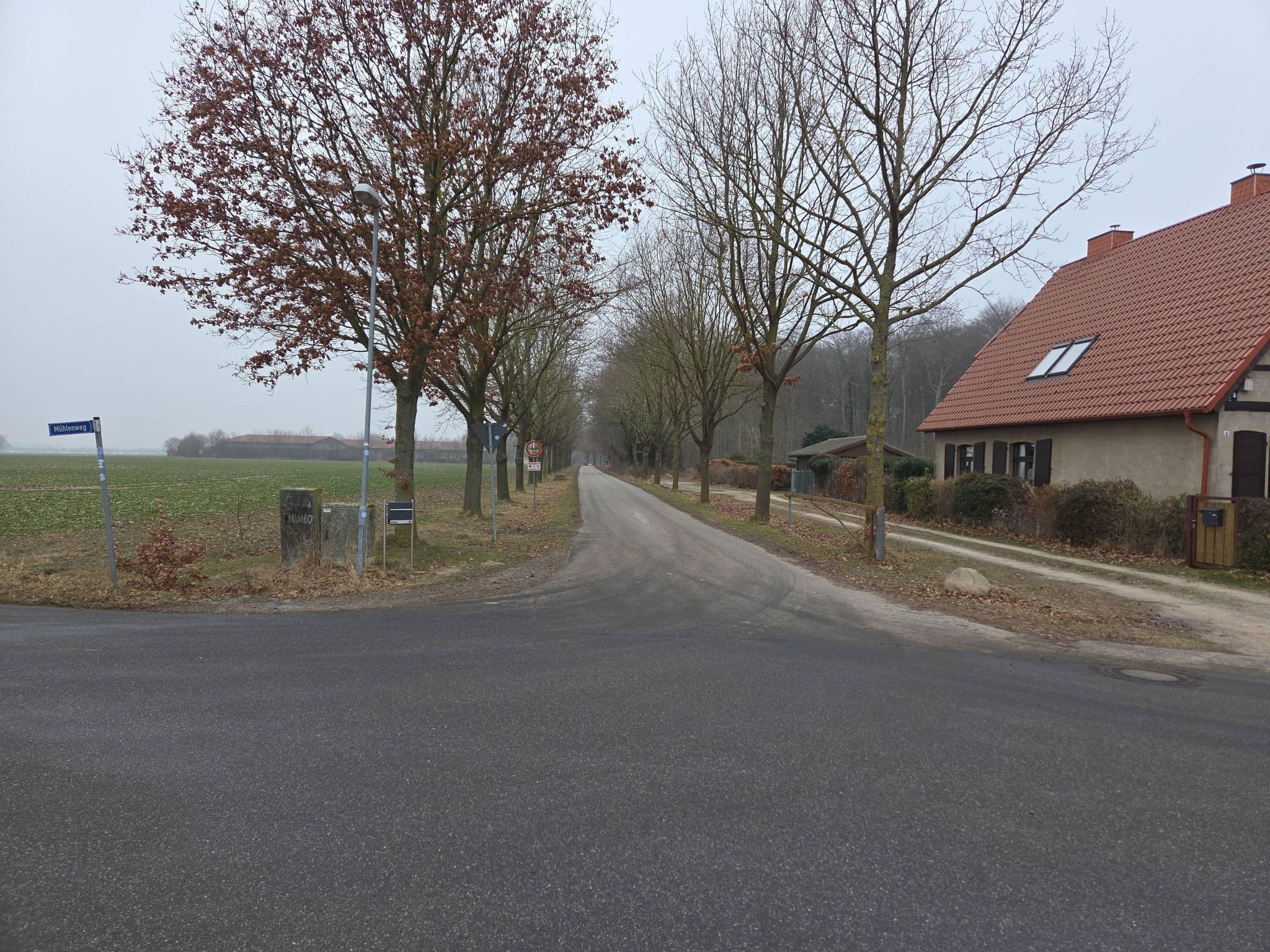 Street view near Ferienwohnung Forsthaus, Börgerende-Rethwisch — © jacobbraeutigam (CC BY-SA · Mapillary)