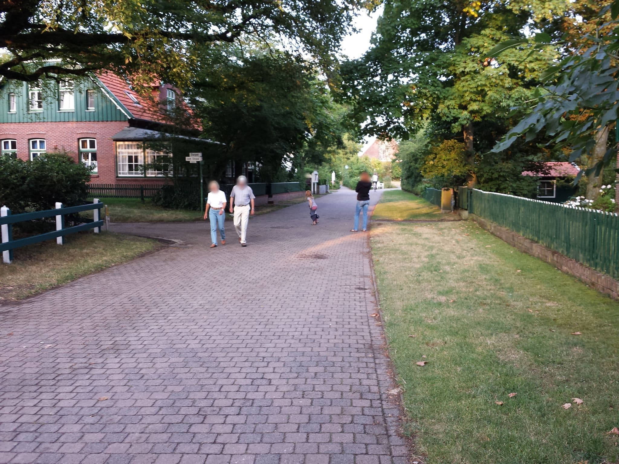 Street view near Pick’s Logierhaus, Neuharlingersiel