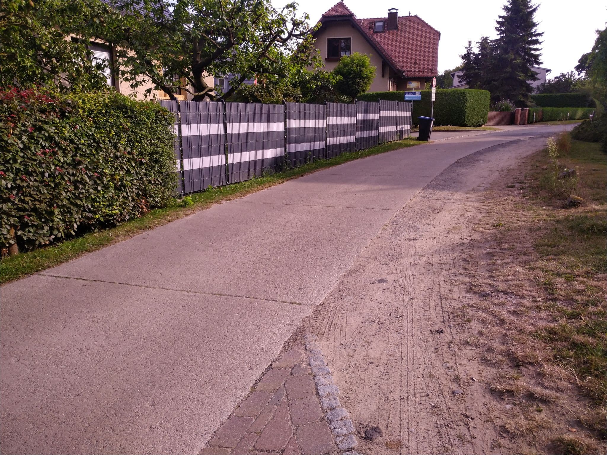 Street view near Maty's Landhausperle an der Müritz, Röbel — © ichmatthias (CC BY-SA · Mapillary)