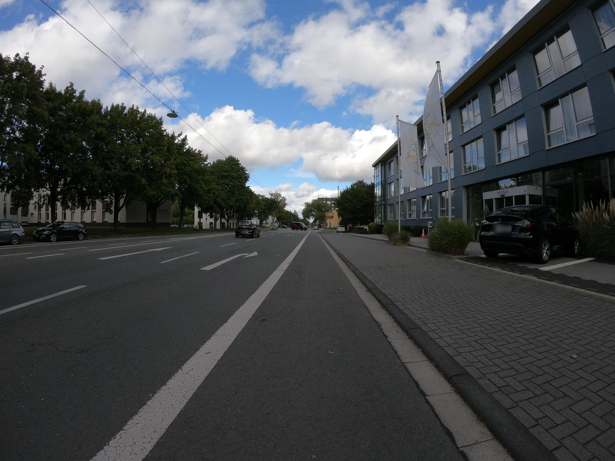 Street view near Eurostar Hotel, Castrop-Rauxel — © geogladbecker (CC BY-SA · Mapillary)