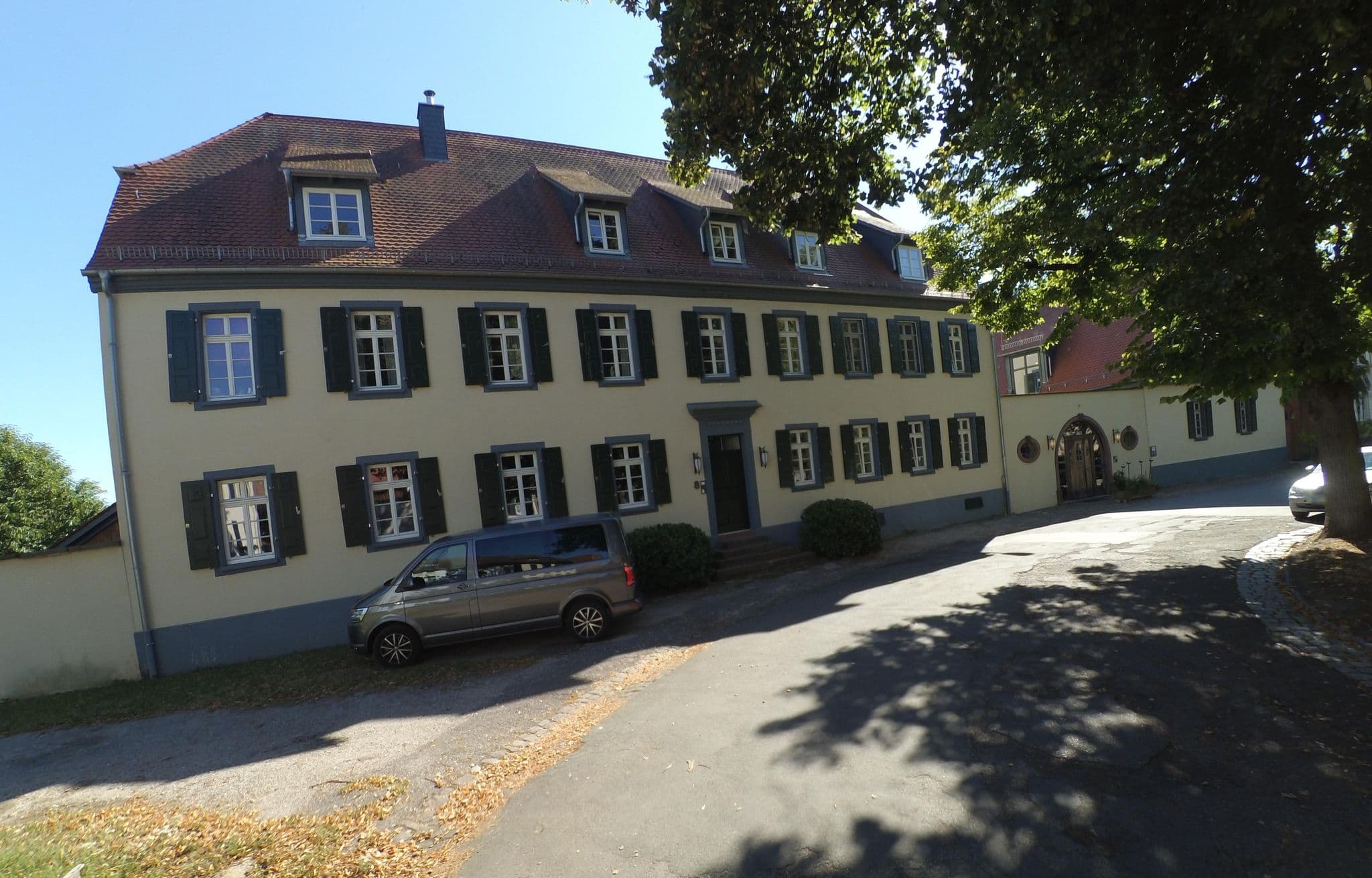 Street view near Grenzhof, Plankstadt — © wegavision (CC BY-SA · Mapillary)