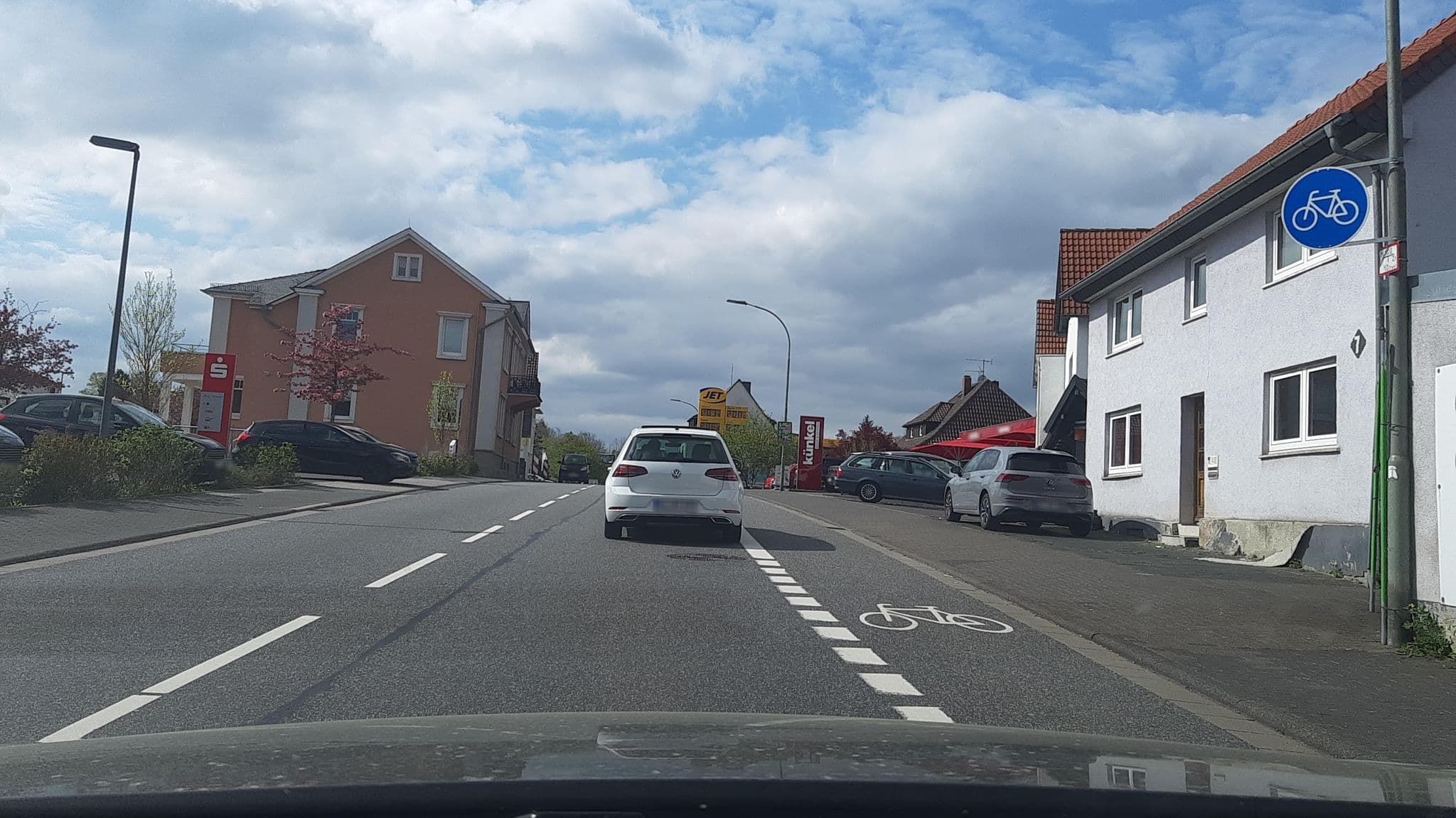 Street view near Hotel Garni, Grünberg — © lllooommm (CC BY-SA · Mapillary)