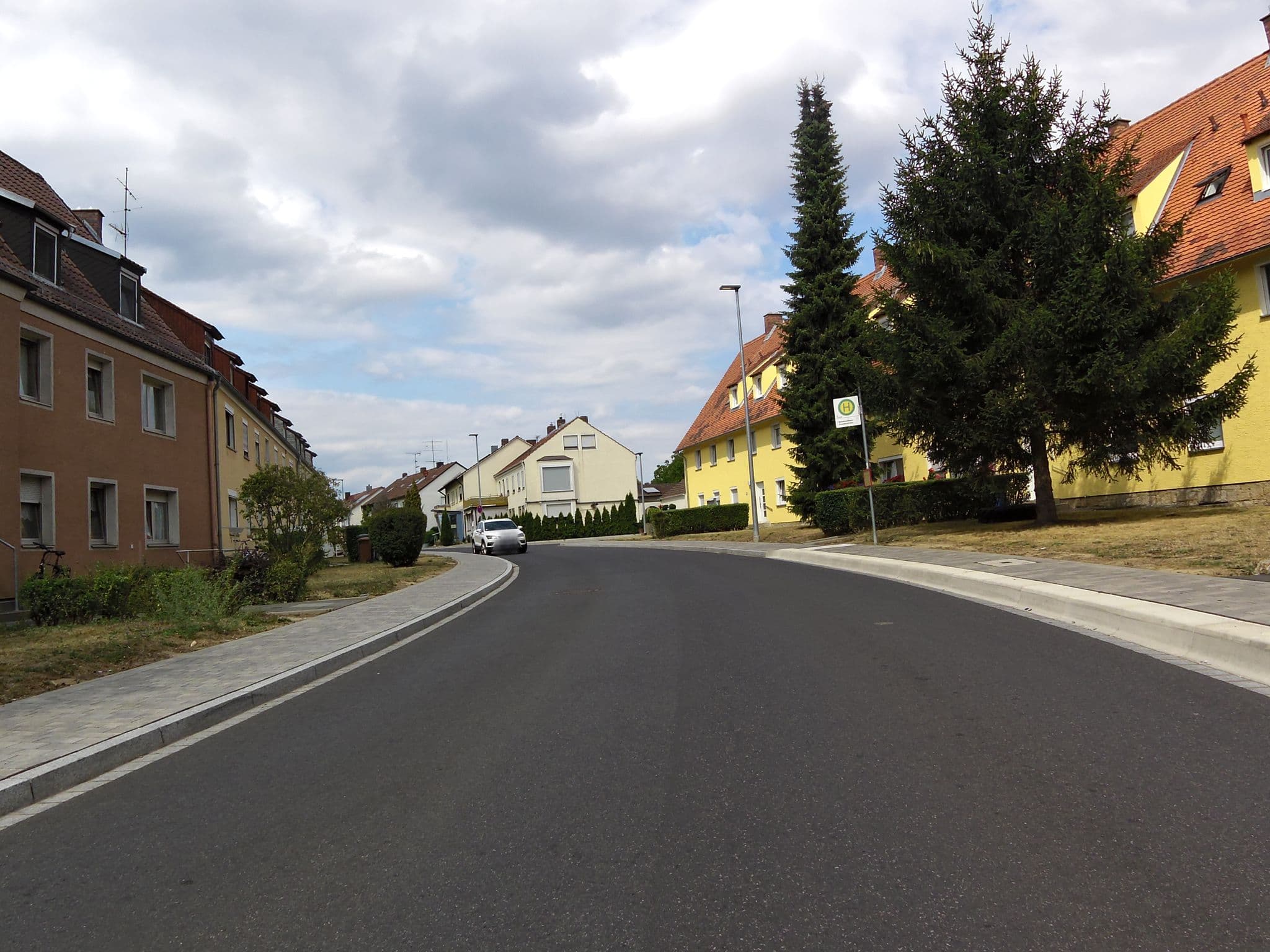 Street view near Gemütlichkeit, Veitshöchheim — © zoegglmeyr (CC BY-SA · Mapillary)