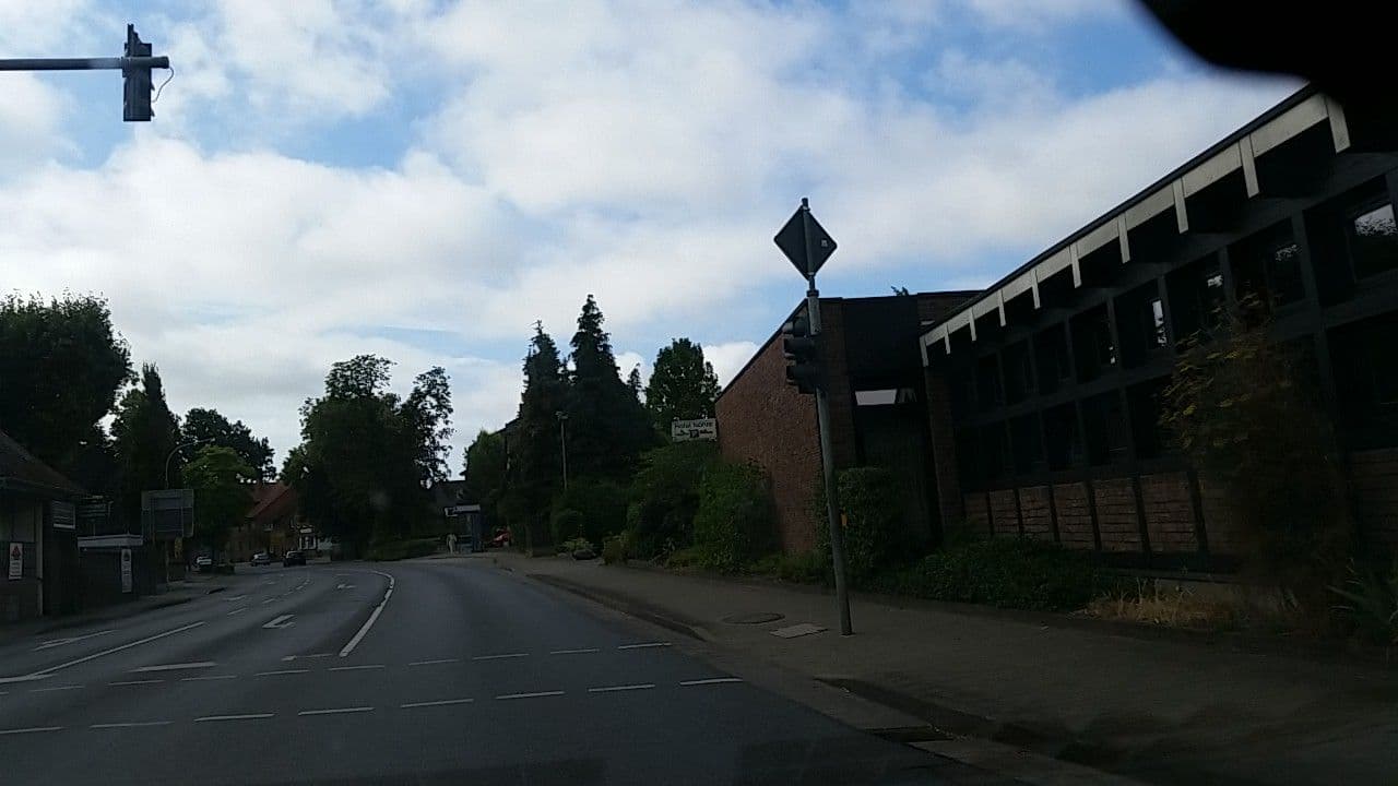 Street view near Hotel Nöhre, Wittingen — © tian (CC BY-SA · Mapillary)