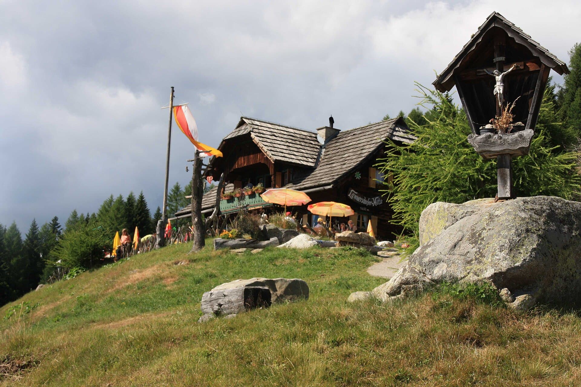 Lammersdorfer Hütte (via Wikimedia Commons, CC BY-SA 3.0)