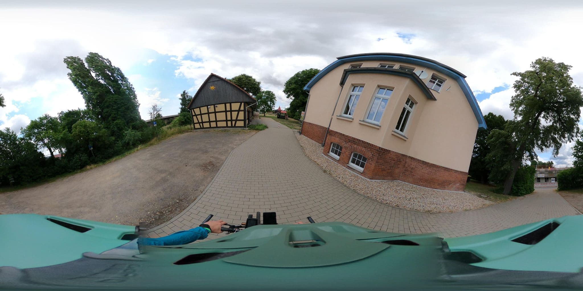 Street view near Rüst- und Freizeitheim "Bei den Aposteln", Wustermark — © ADFC-FKS (CC BY-SA · Mapillary)