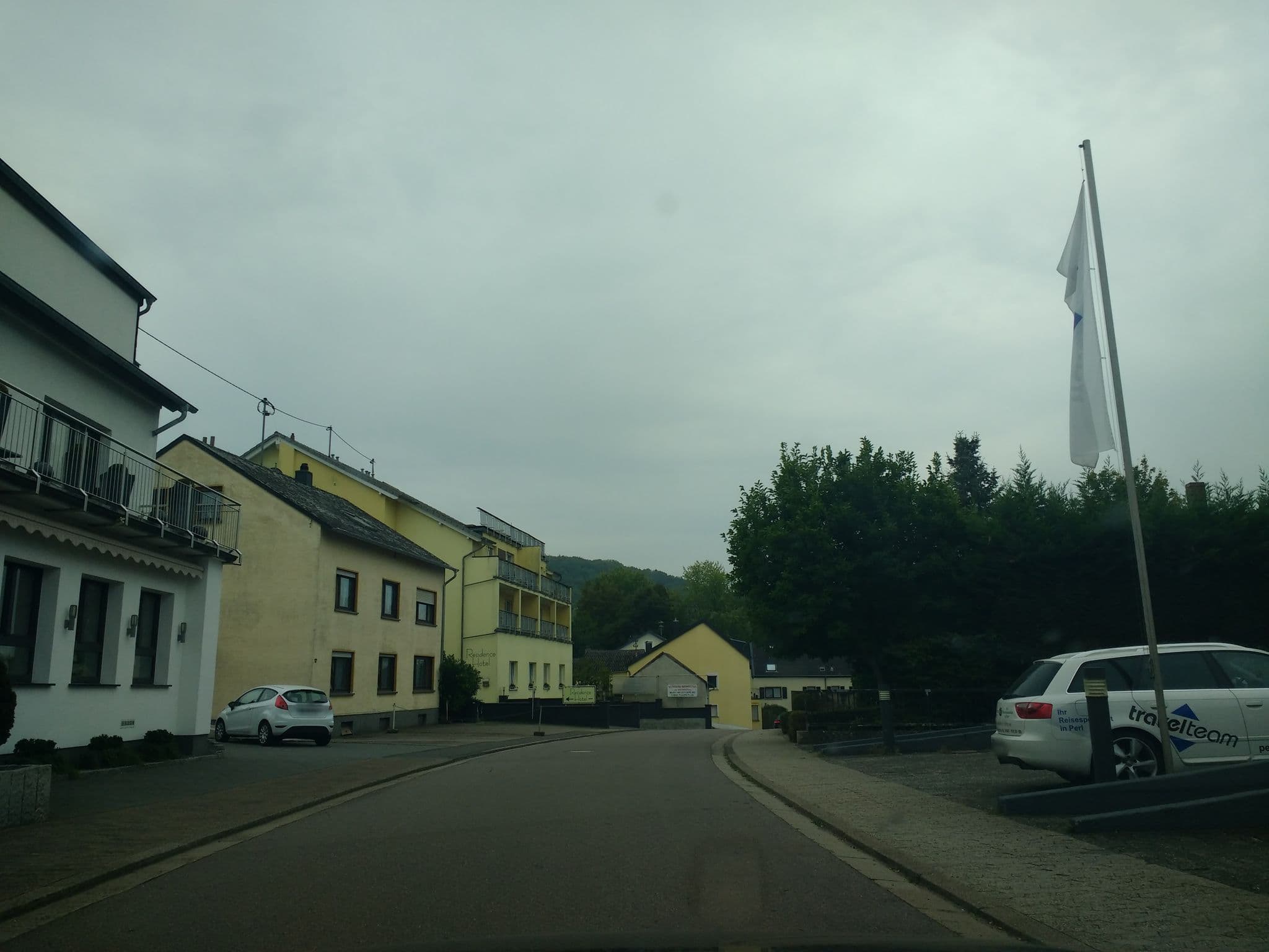 Street view near Hotel Hammes, Orscholz — © igdb (CC BY-SA · Mapillary)