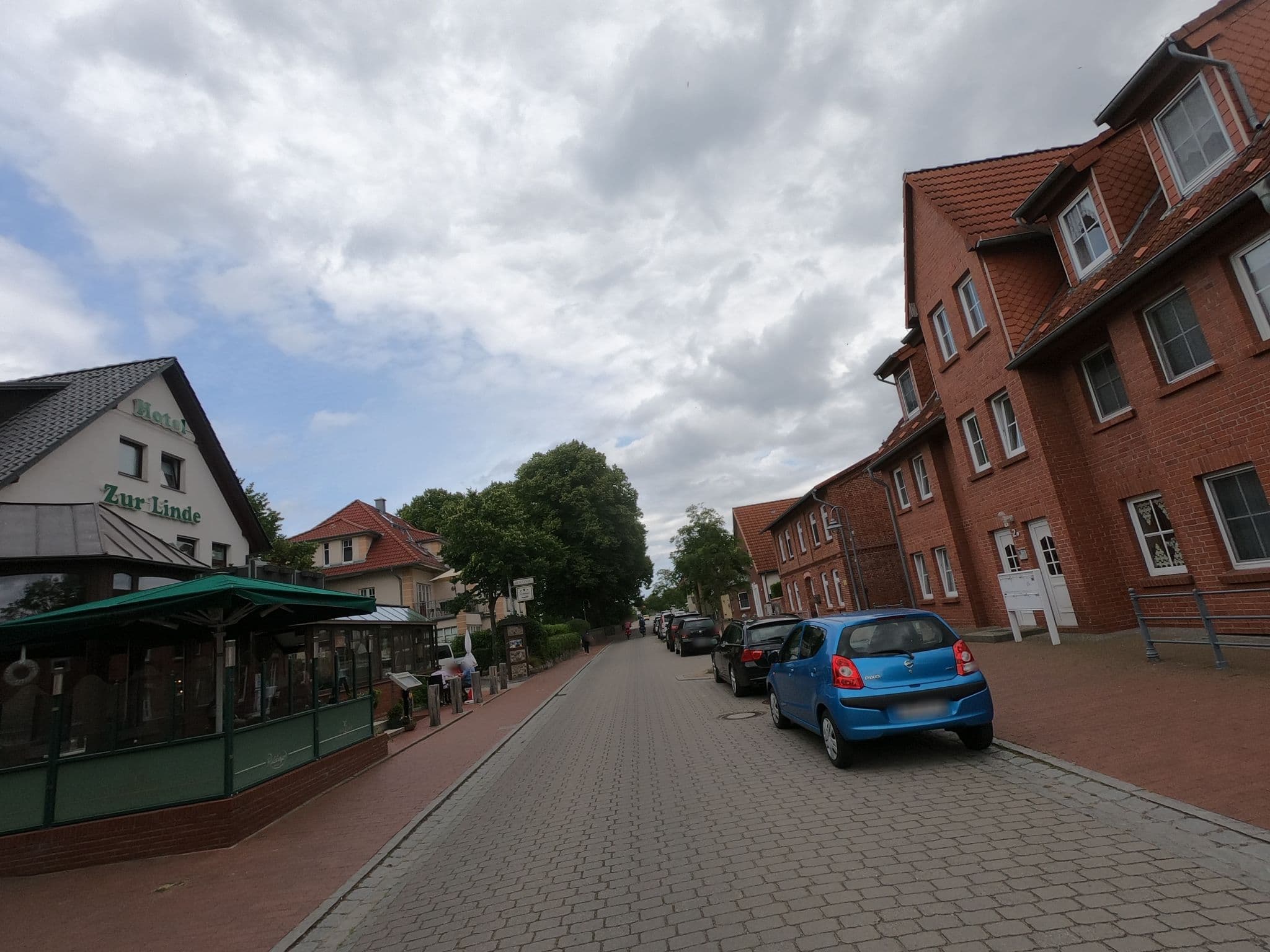 Street view near Zur Linde, Bastorf — © carlheinz (CC BY-SA · Mapillary)