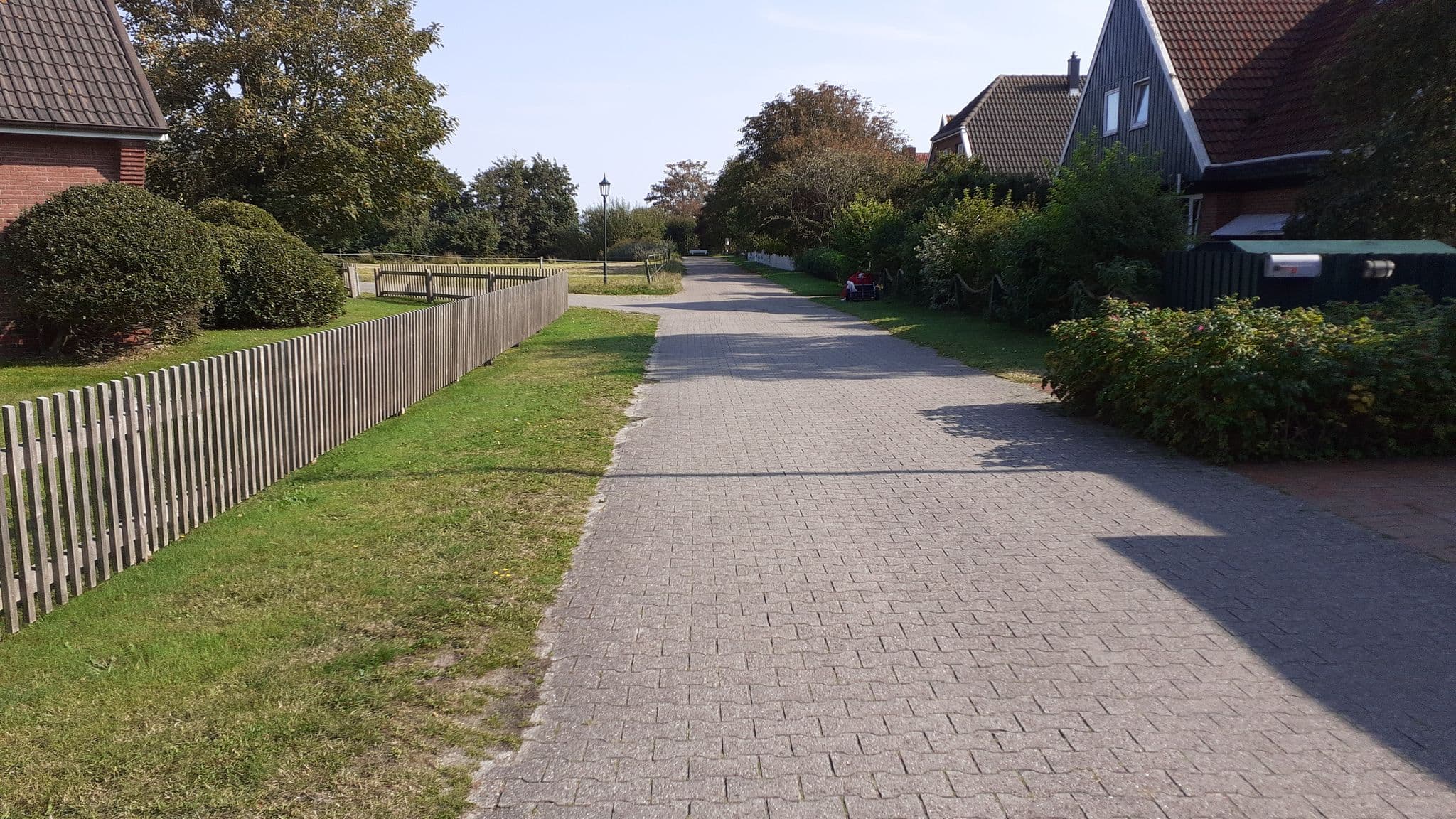 Street view near Süderhörn, Neuharlingersiel — © nuffy (CC BY-SA · Mapillary)