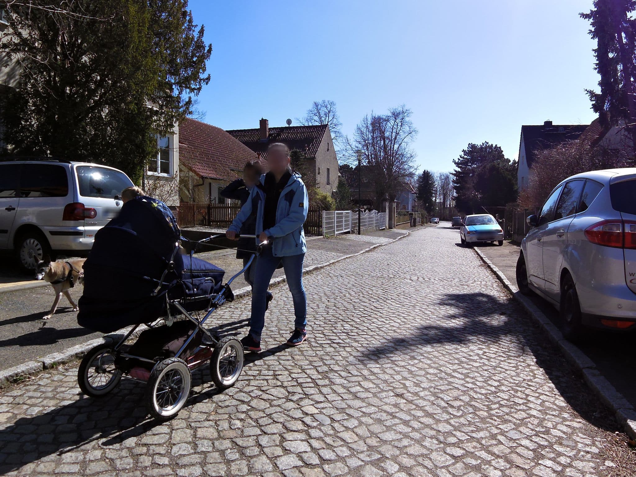 Street view near Ferienwohnung Wiesner, Markkleeberg — © zoegglmeyr (CC BY-SA · Mapillary)