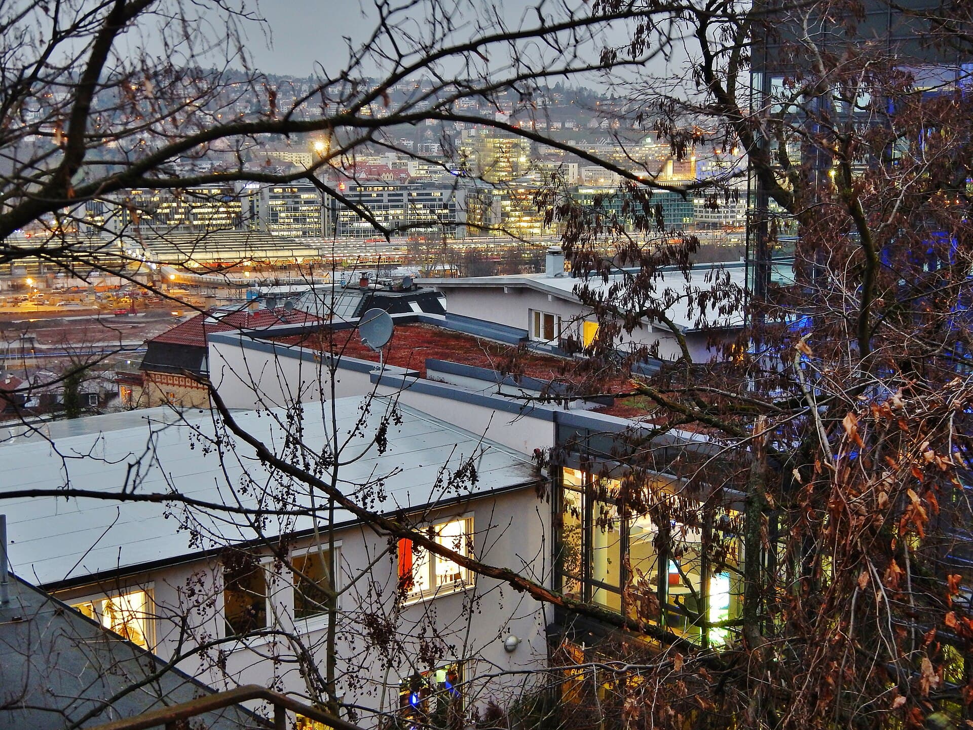 Jugendherberge Stuttgart International (via Wikimedia Commons, CC BY 3.0)
