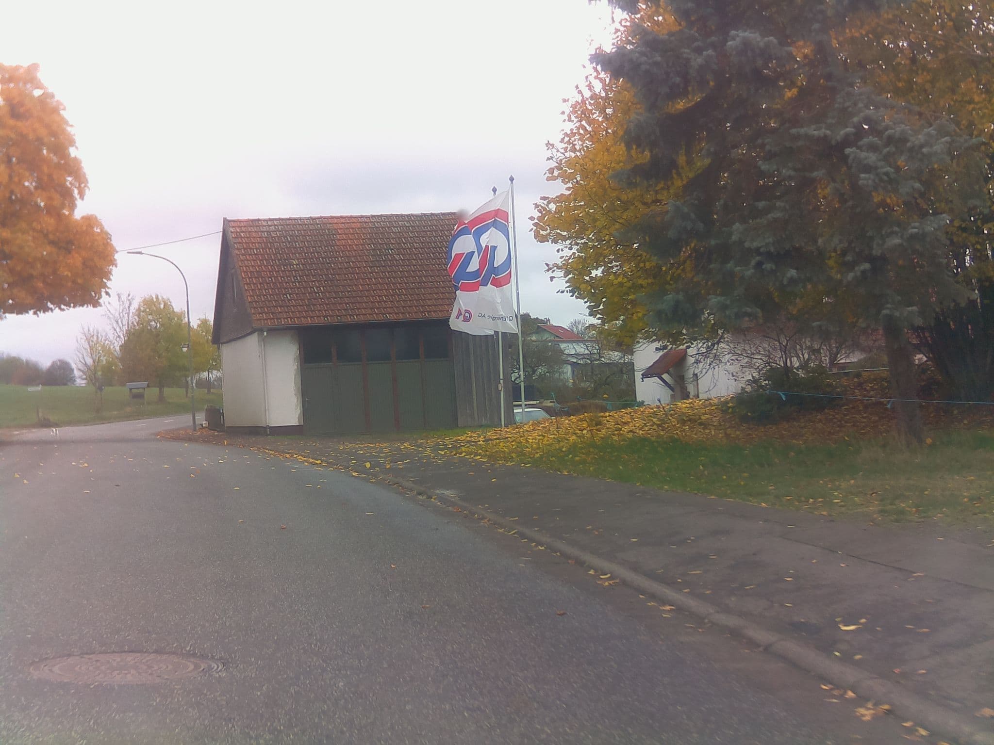 Street view near Landgasthof Bienenhaus, Herbstein — © ramap (CC BY-SA · Mapillary)