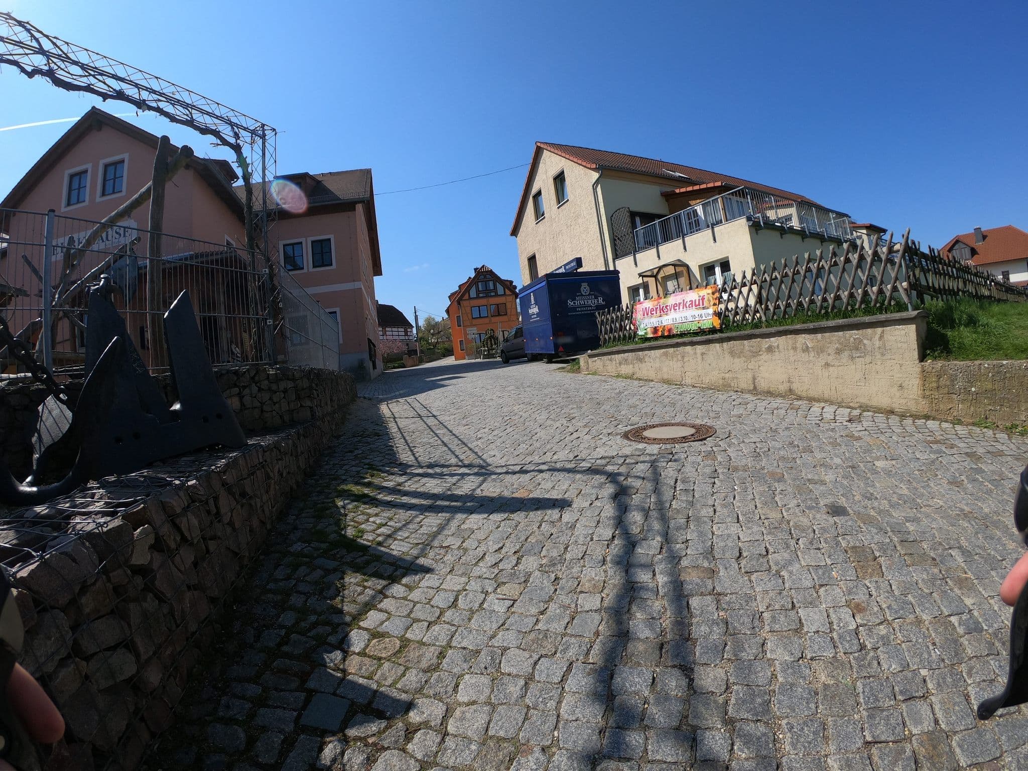 Street view near Elbklause, Weißig — © tobiaso (CC BY-SA · Mapillary)