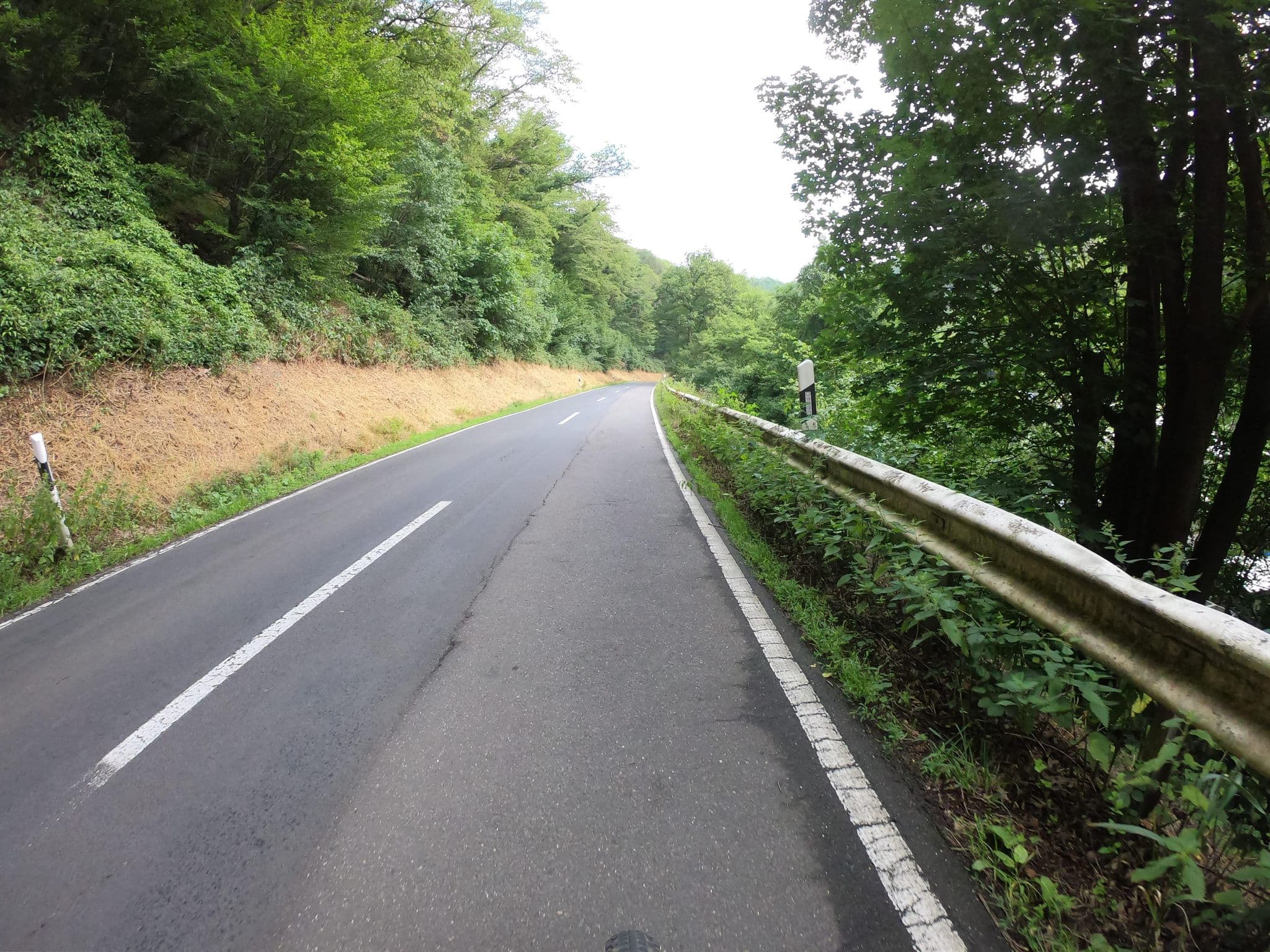 Street view near Camping Rheineck, Brohl-Lützing — © bernd1960 (CC BY-SA · Mapillary)