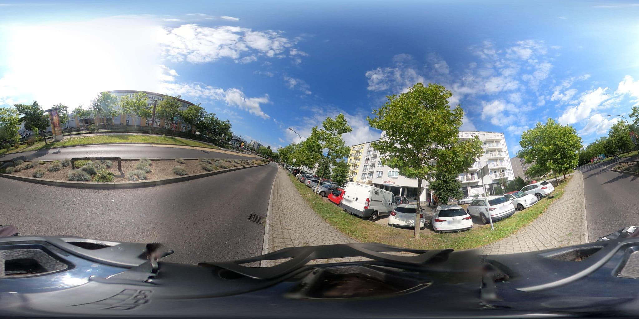 Street view near Ascot Bristol, Stahnsdorf — © Till_btn (CC BY-SA · Mapillary)