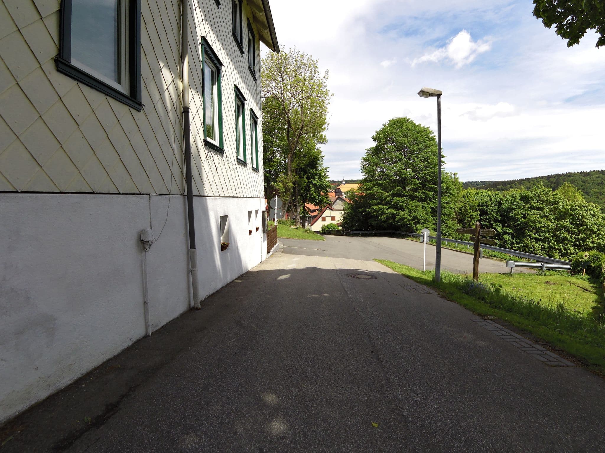 Street view near Berghotel Glockenberg, Sankt Andreasberg — © bitnapper (CC BY-SA · Mapillary)