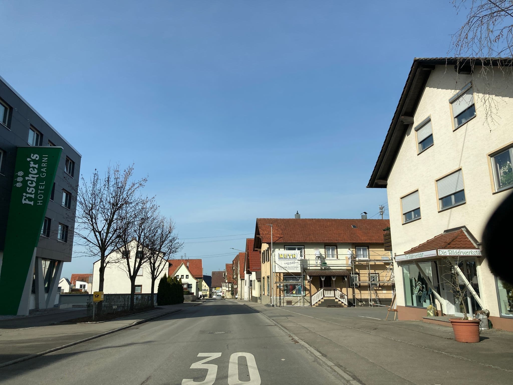 Street view near Fischers Hotel Garni, Mössingen — © tasmaniadevil (CC BY-SA · Mapillary)