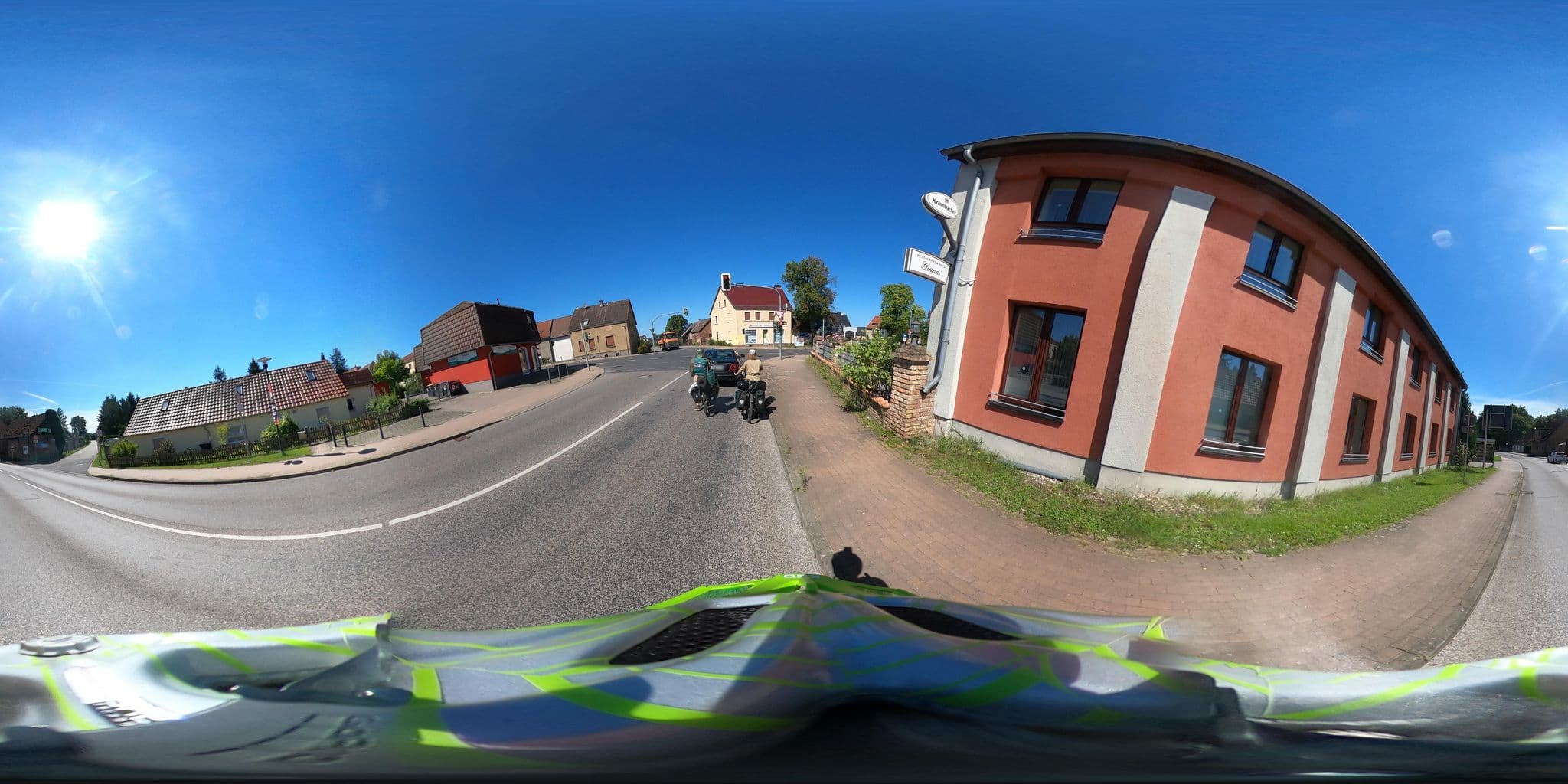 Street view near Hotel Da Gianni, Leegebruch — © Klausius (CC BY-SA · Mapillary)