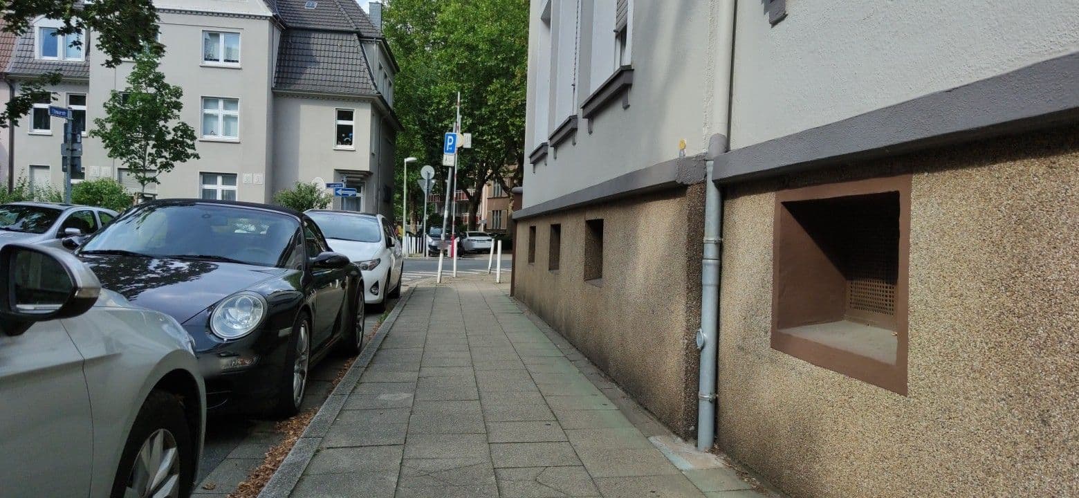 Street view near Maximilian, Essen — © nmlwizard (CC BY-SA · Mapillary)