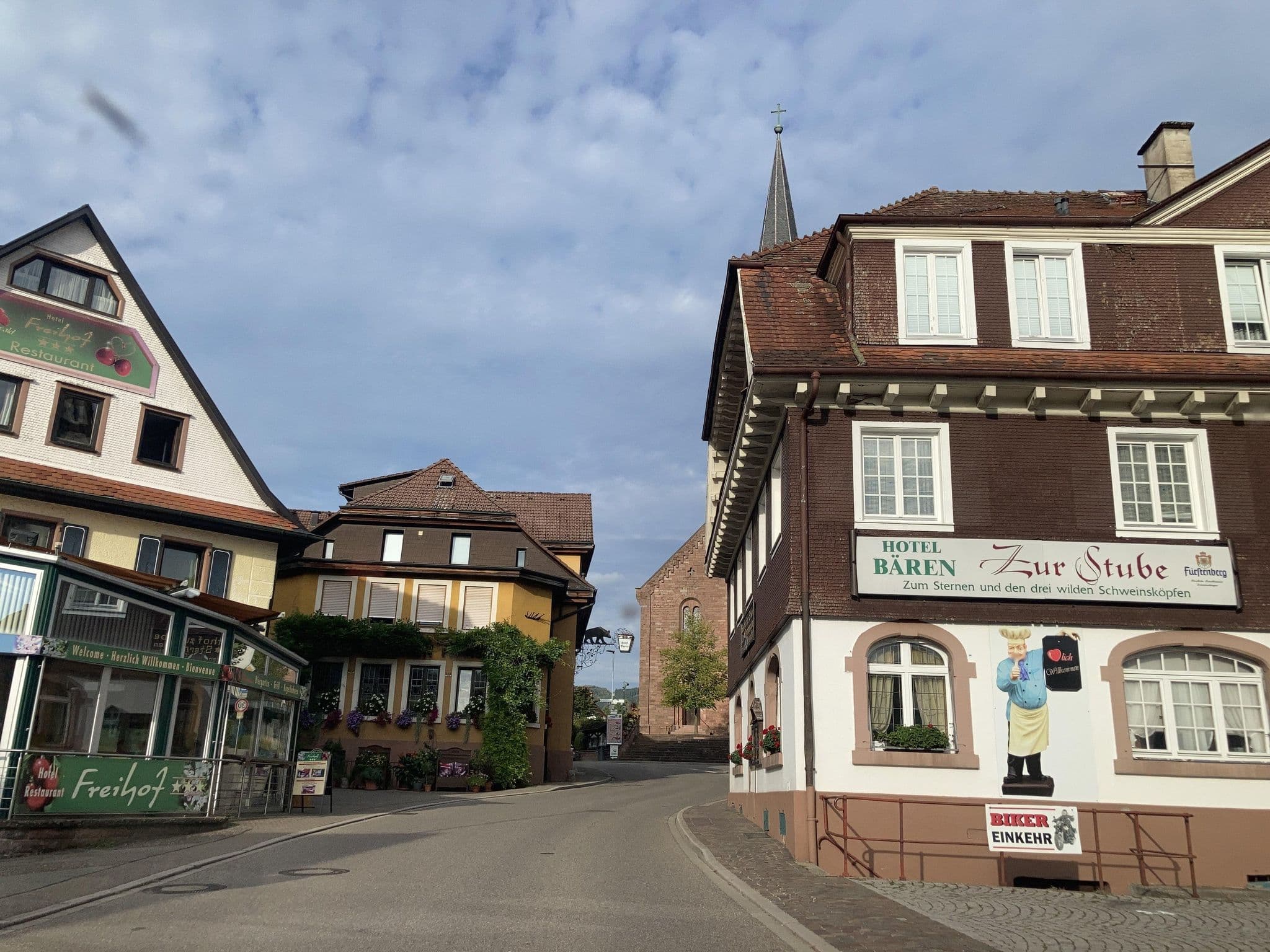 Street view near Hotel Bären Stube, Oberharmersbach — © tasmaniadevil (CC BY-SA · Mapillary)