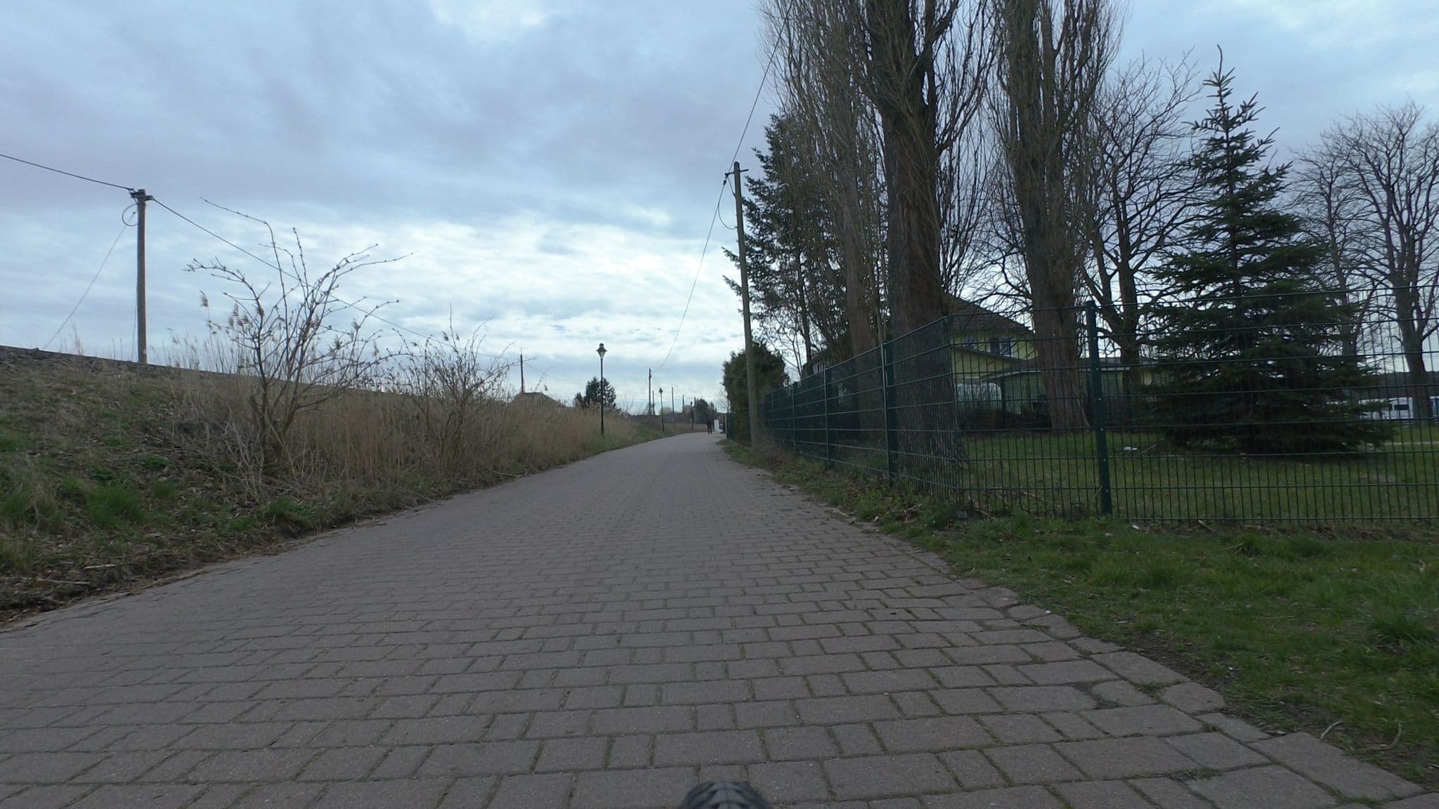 Street view near Gasthof Gudelacksee, Lindow — © britiger (CC BY-SA · Mapillary)