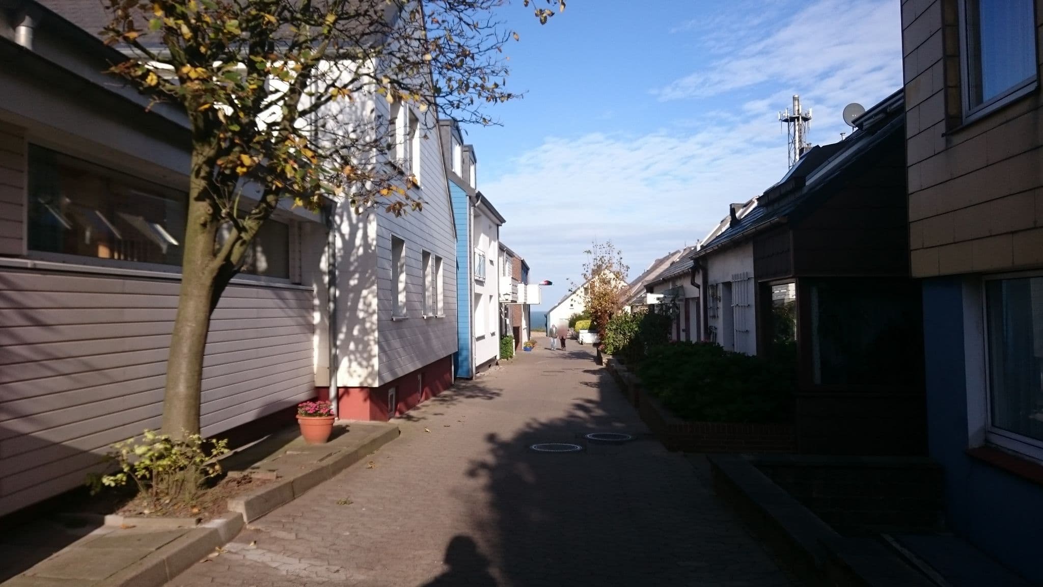 Street view near Haus Maulbeerbaum, Helgoland — © thx (CC BY-SA · Mapillary)