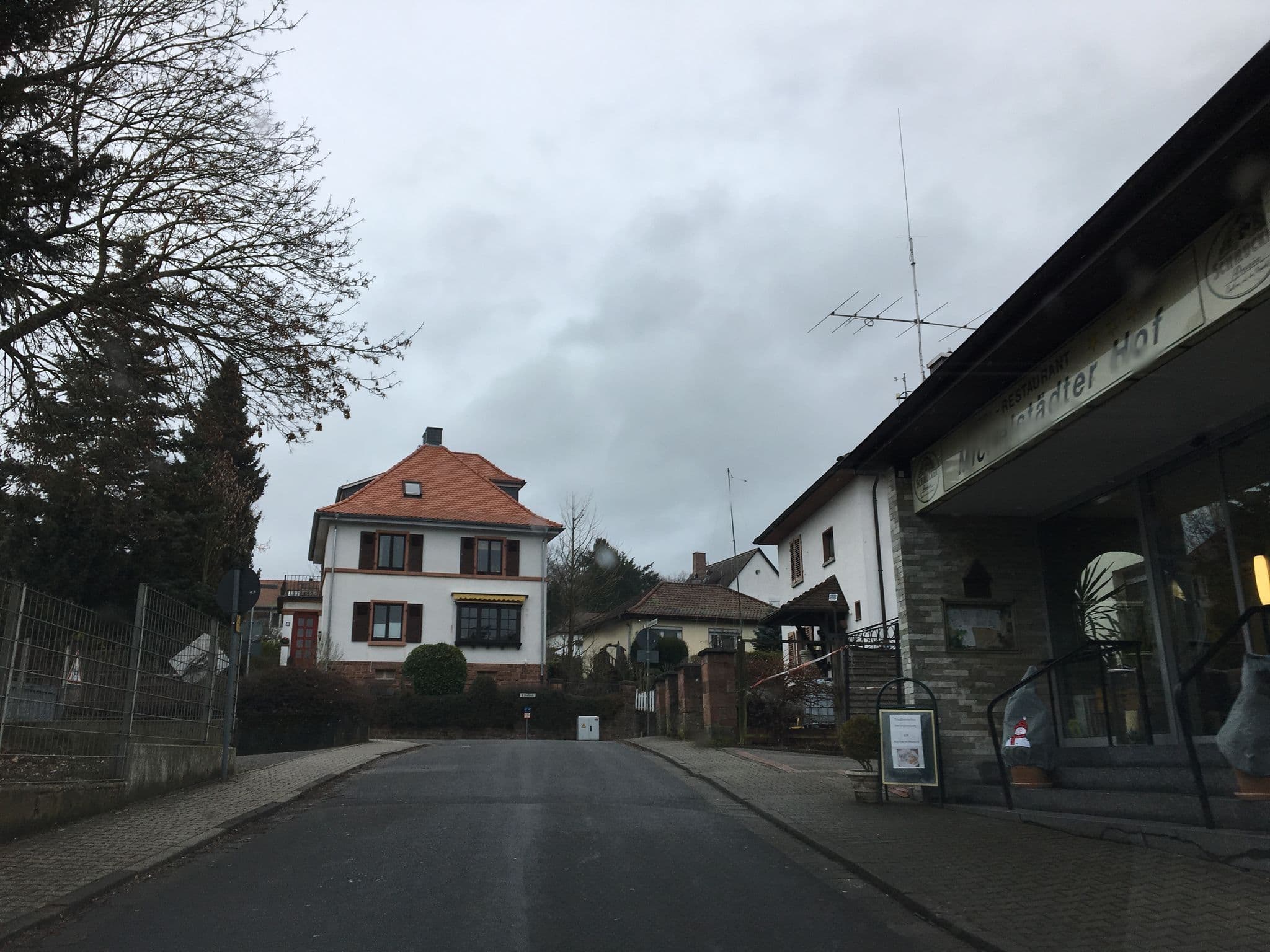 Street view near Michelstädter Hof, Michelstadt — © chuck (CC BY-SA · Mapillary)