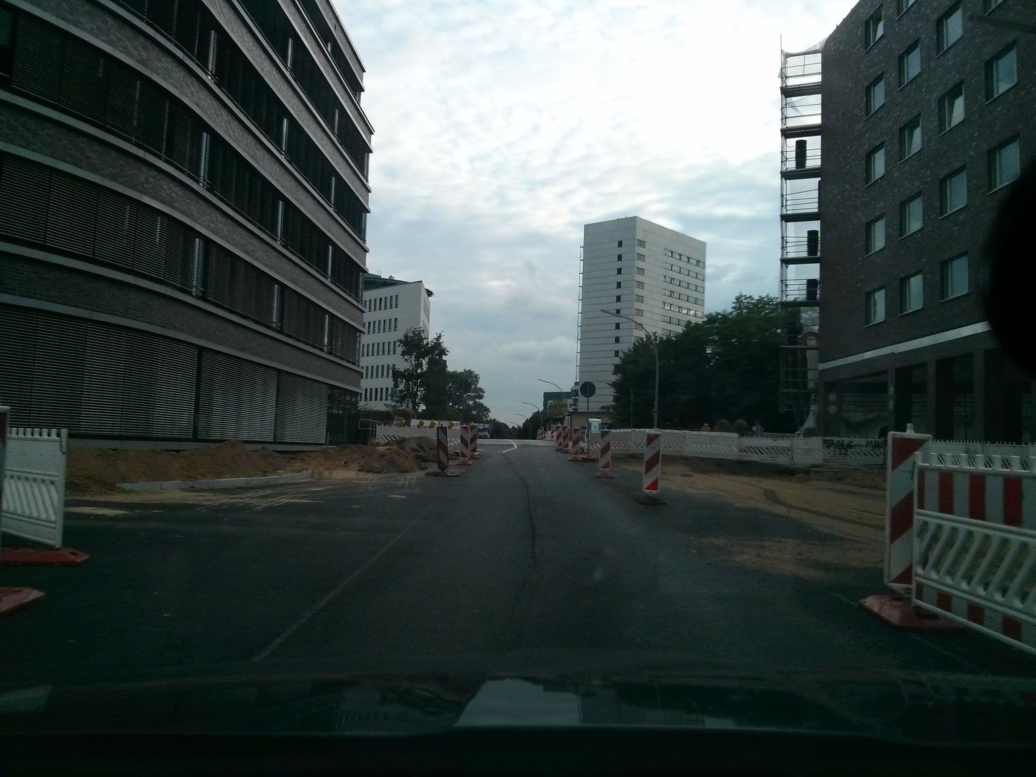 Street view near Ibis, Eilbek — © mcschrader (CC BY-SA · Mapillary)