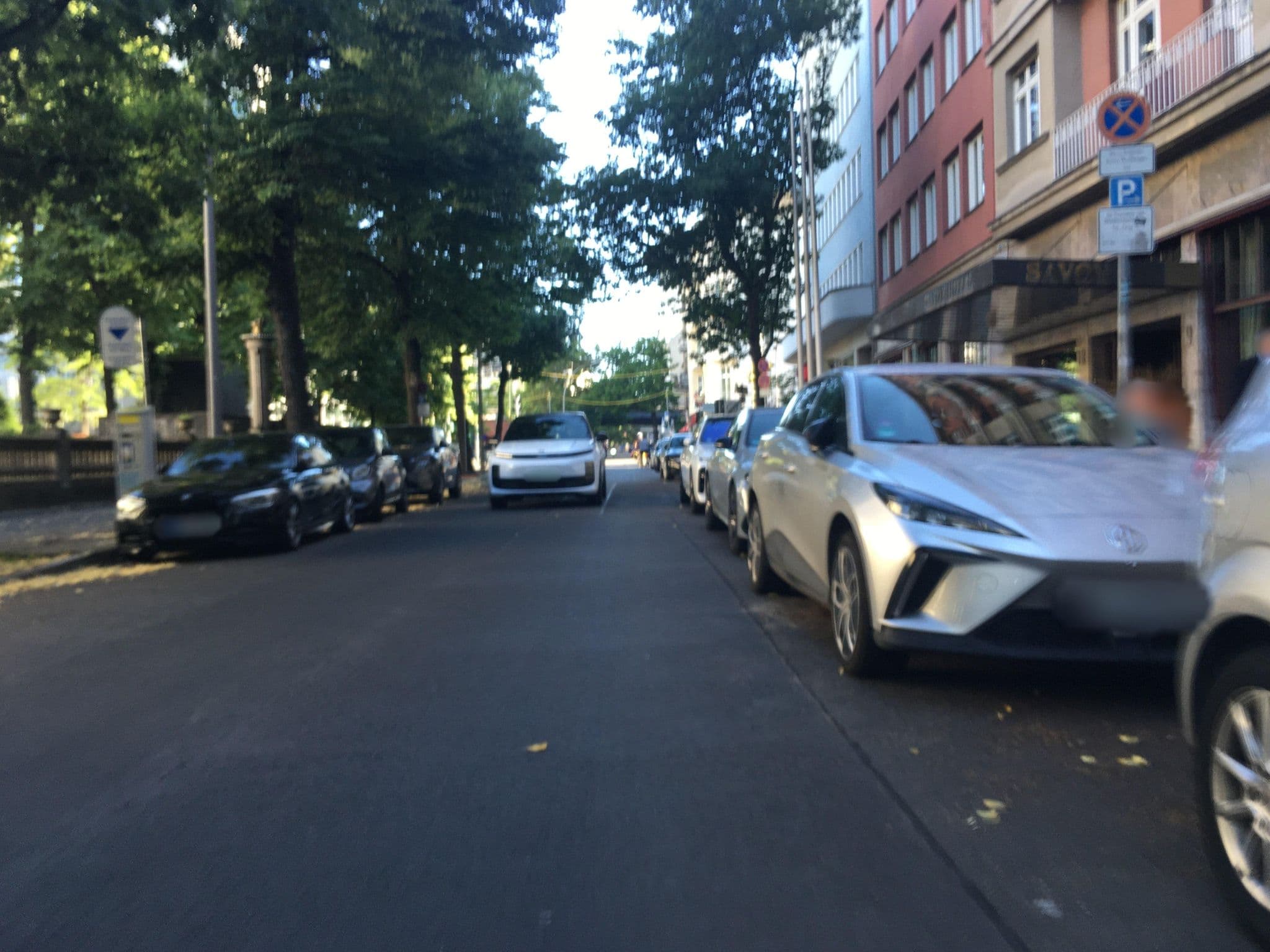 Street view near Hotel Savoy, Schöneberg — © carlheinz (CC BY-SA · Mapillary)