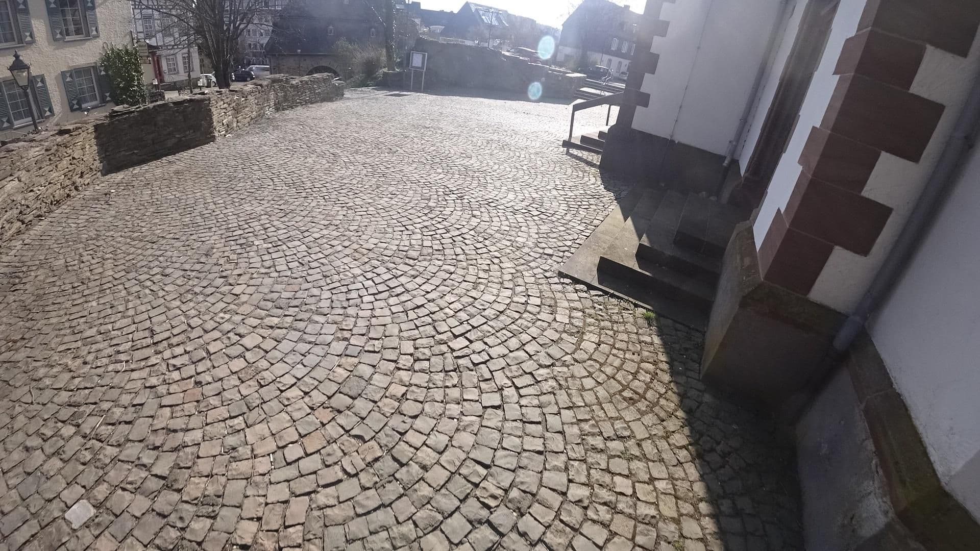 Street view near Badische AmtsKellerey, Kastellaun — © Vosgivince (CC BY-SA · Mapillary)