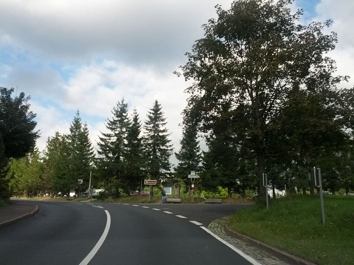 Street view near Kleiner Inselsberg, Brotterode — © zoegglmeyr (CC BY-SA · Mapillary)