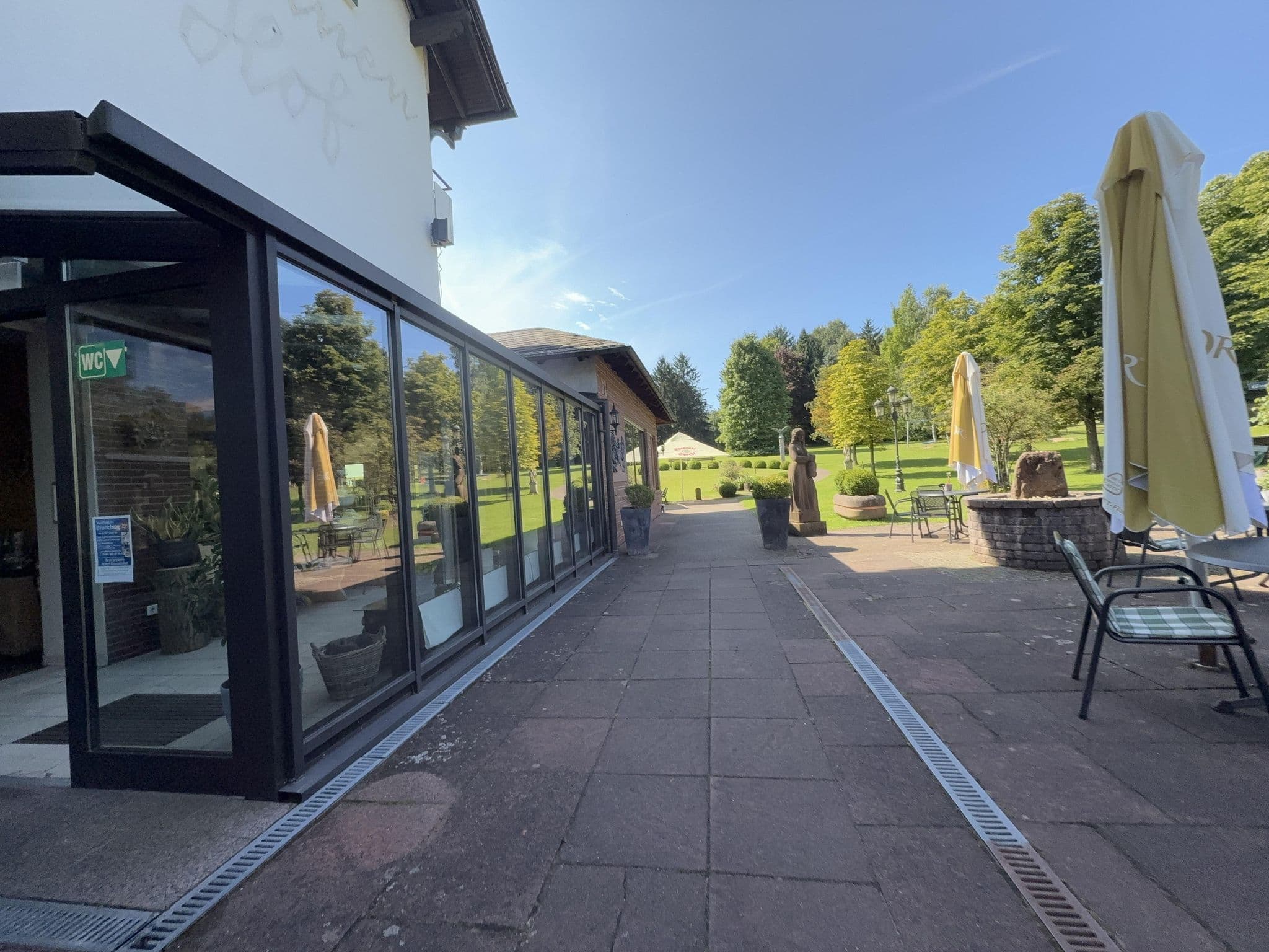 Street view near Brunnenhof, Weibersbrunn — © ottor (CC BY-SA · Mapillary)