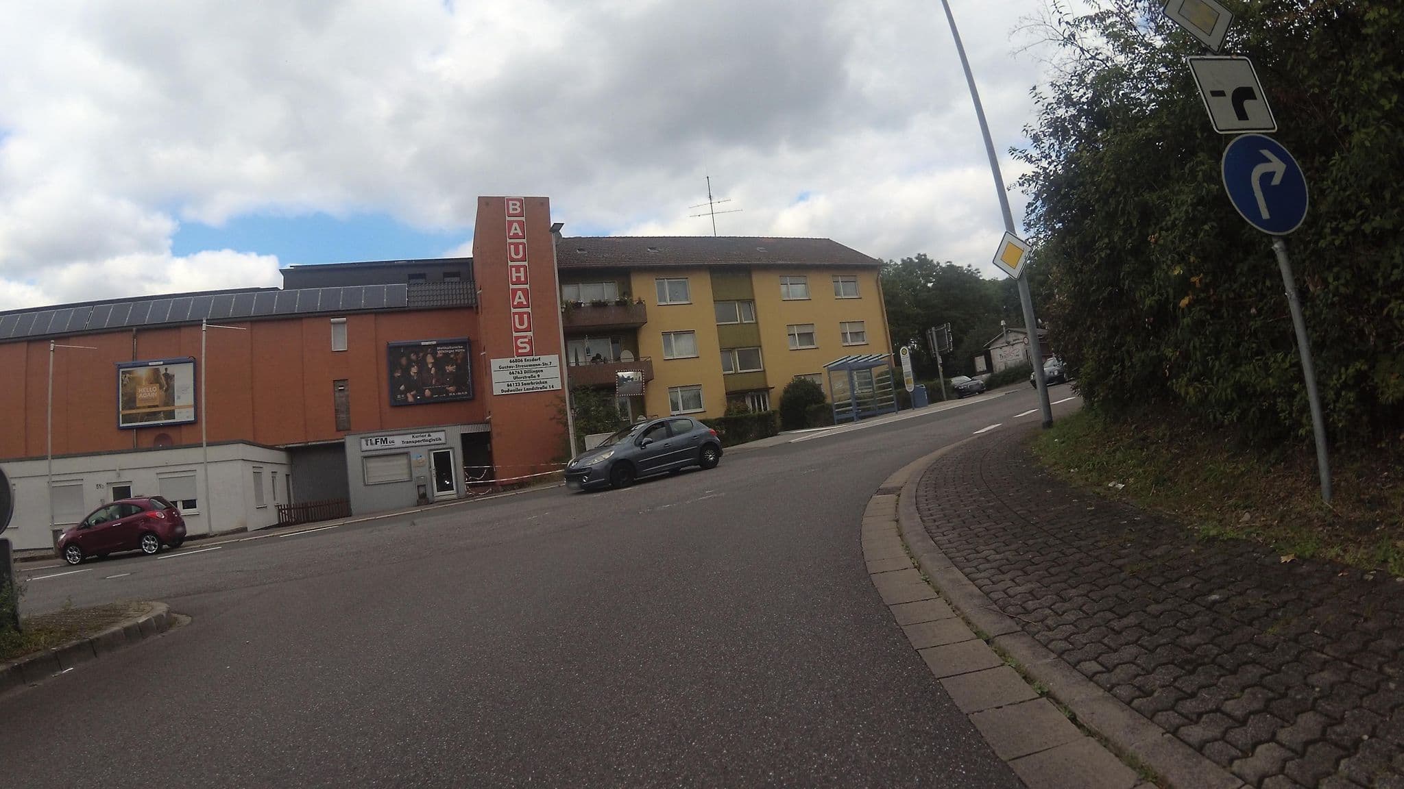 Street view near Ferienwohnung Kneip, Völklingen — © teddy73 (CC BY-SA · Mapillary)