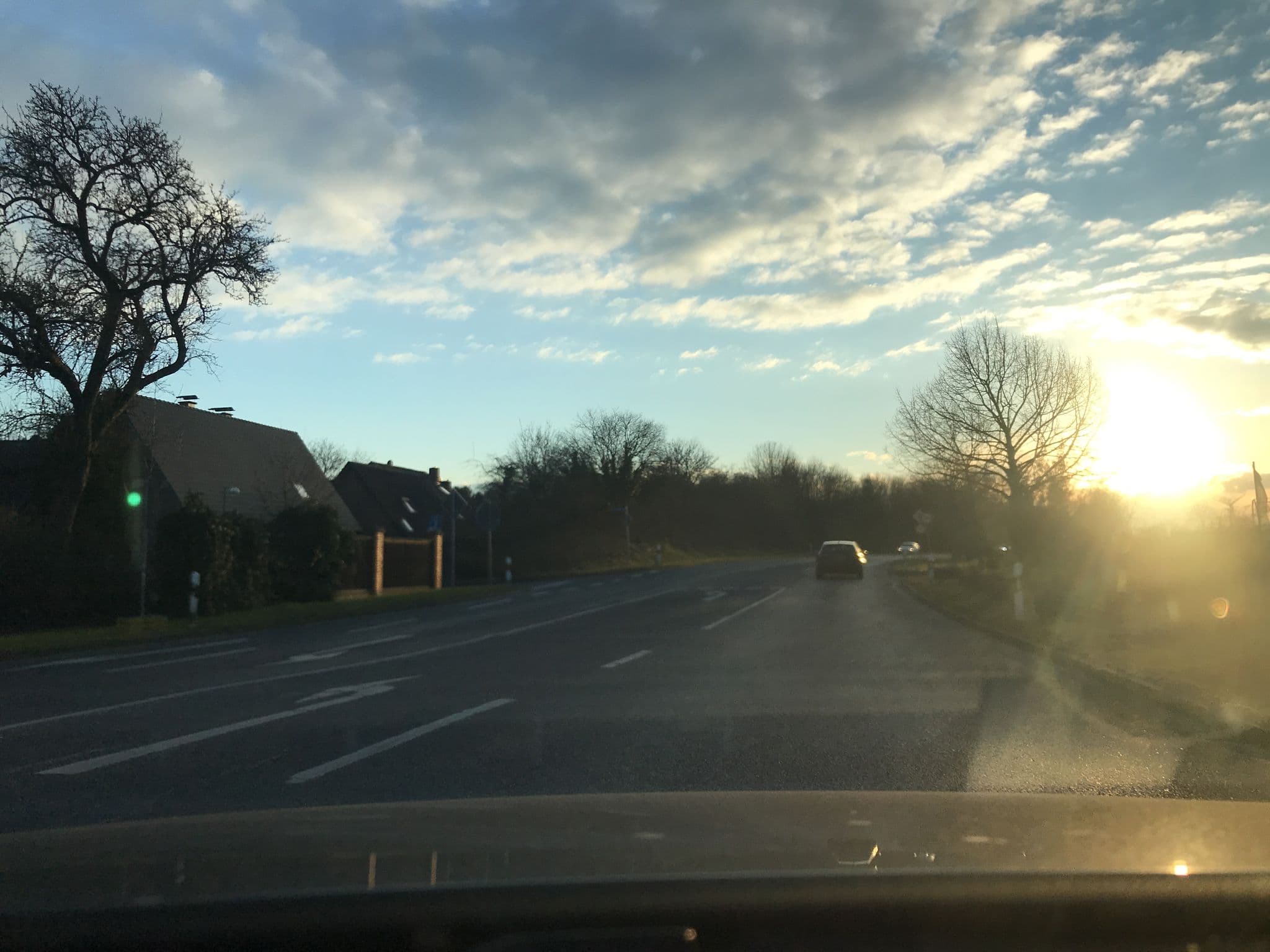 Street view near Gästehaus Münks, Fischeln — © saschahaberkorn (CC BY-SA · Mapillary)