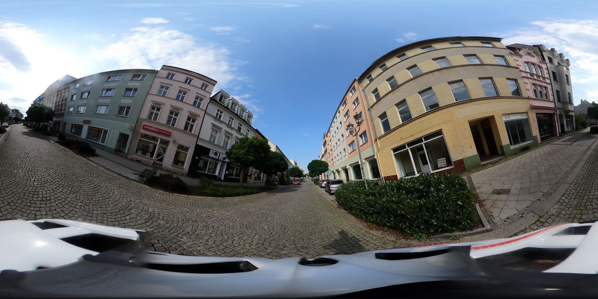 Street view near Hermann`s Stilhotel, Guben — © Oderradler (CC BY-SA · Mapillary)