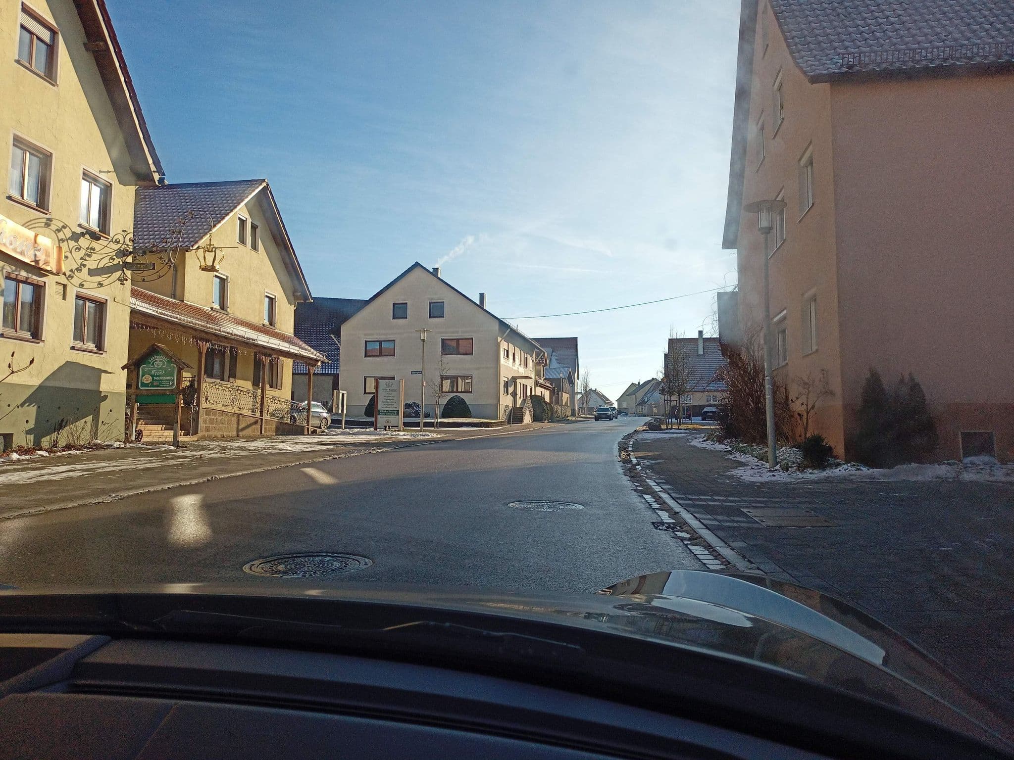 Street view near Landgasthof Krone, Nellingen — © xdTAGCLAN (CC BY-SA · Mapillary)