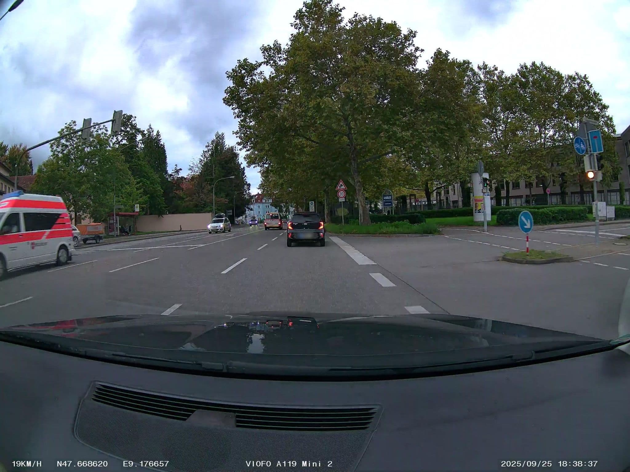 Street view near ibis, Petershausen-West — © soulcover (CC BY-SA · Mapillary)