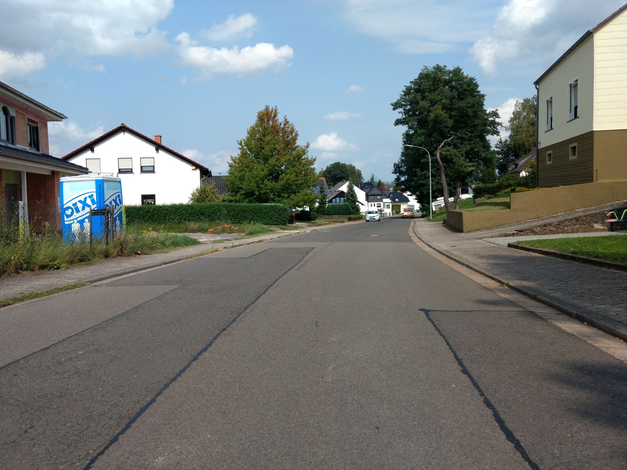 Street view near Gästehaus Temeka, Schmelz — © lokilech (CC BY-SA · Mapillary)