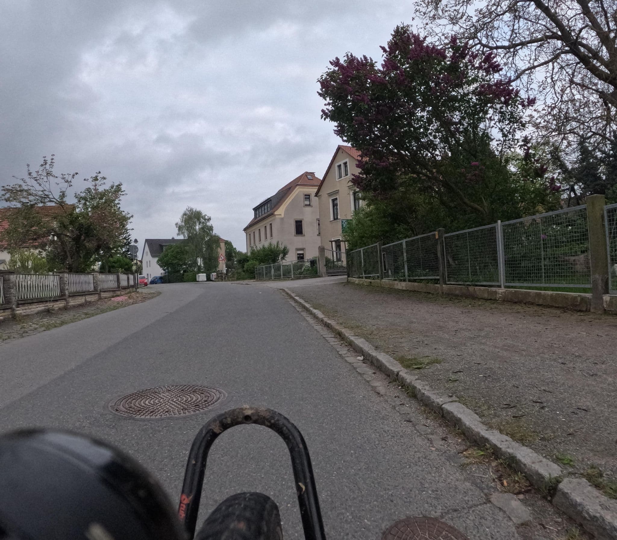 Street view near Pension Rähnitz, Hellerau — © britiger (CC BY-SA · Mapillary)