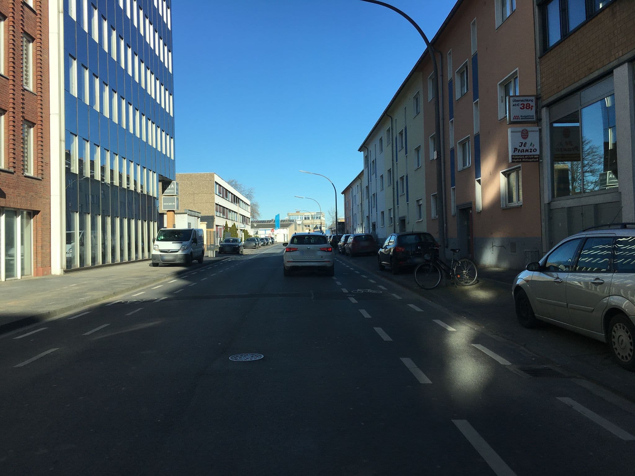 Street view near AAA Budget, Ossendorf — © raymond (CC BY-SA · Mapillary)