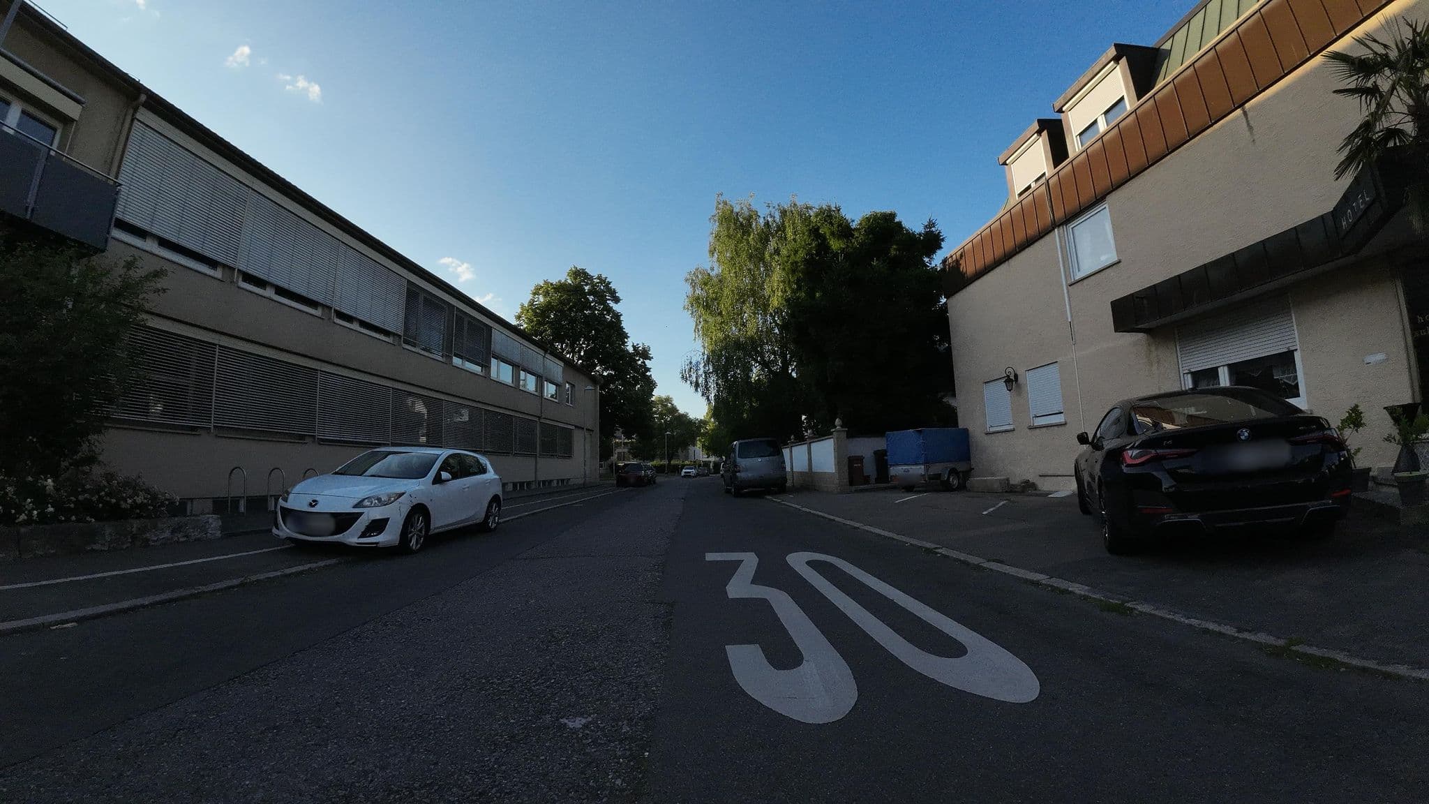 Street view near Hotel Sulmana, Neckarsulm — © teddy73 (CC BY-SA · Mapillary)