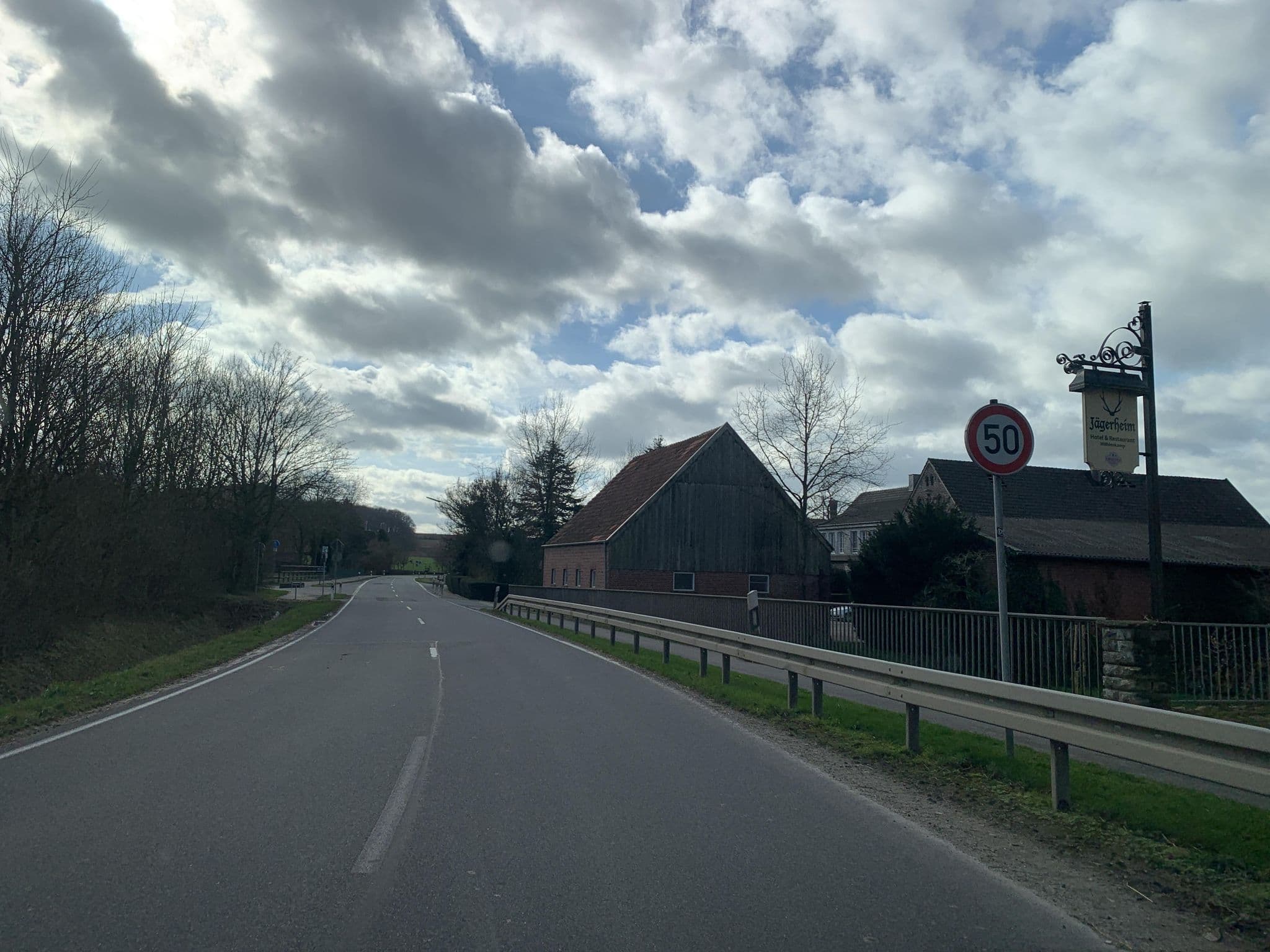 Street view near Jägerheim, Horstmar — © descilla (CC BY-SA · Mapillary)
