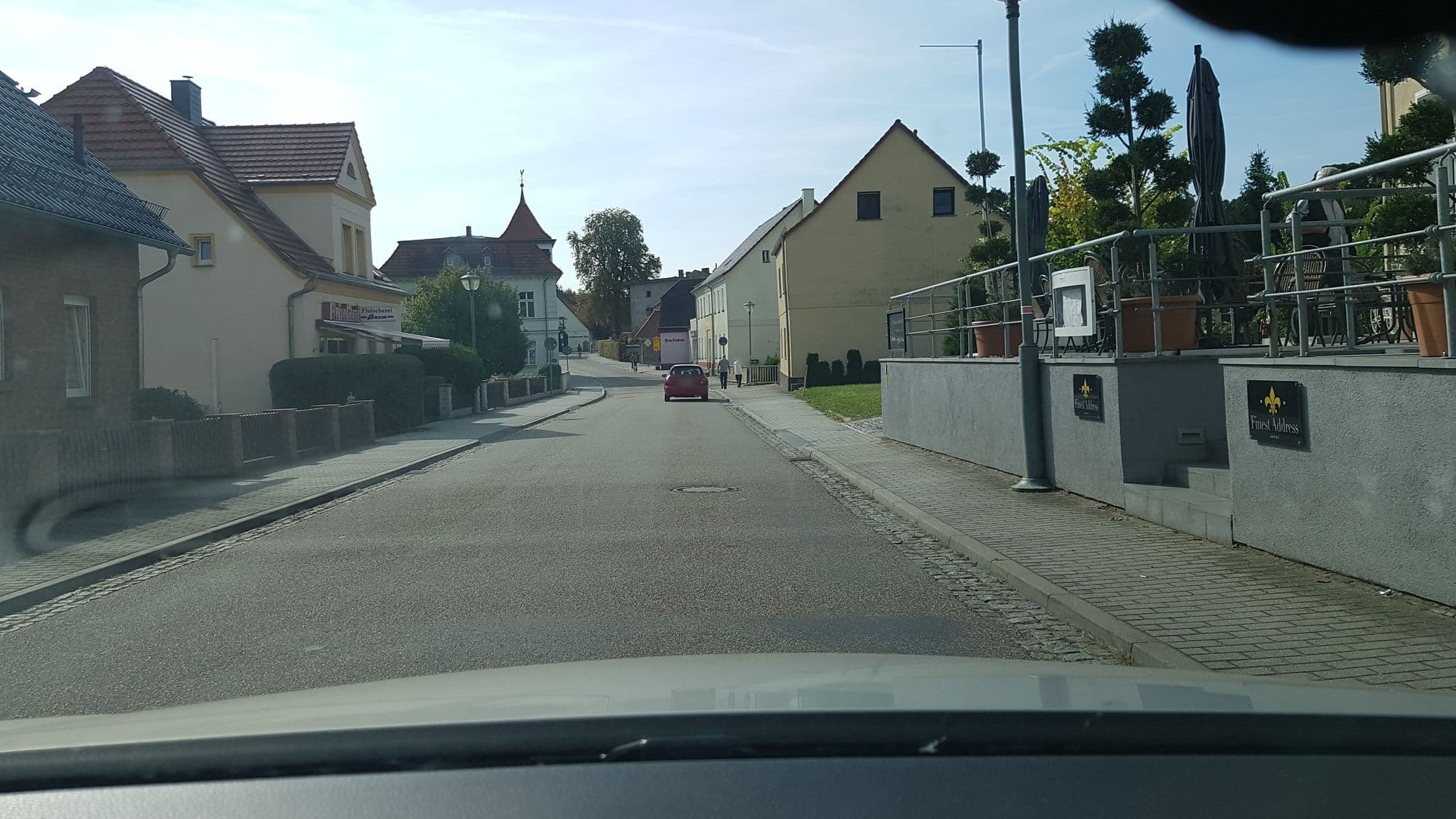Street view near Klosterhotel Neuzelle, Neuzelle — © aramsamsam (CC BY-SA · Mapillary)